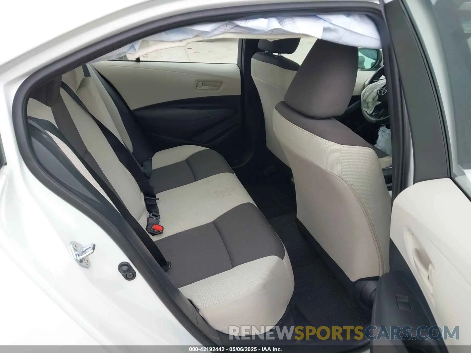 8 fotografías del automóvil dañado 5YFB4MDE2SP258667 TOYOTA COROLLA 2025