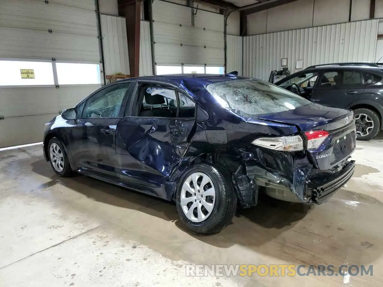 2 fotografías del automóvil dañado 5YFB4MDE2SP268888 TOYOTA COROLLA 2025