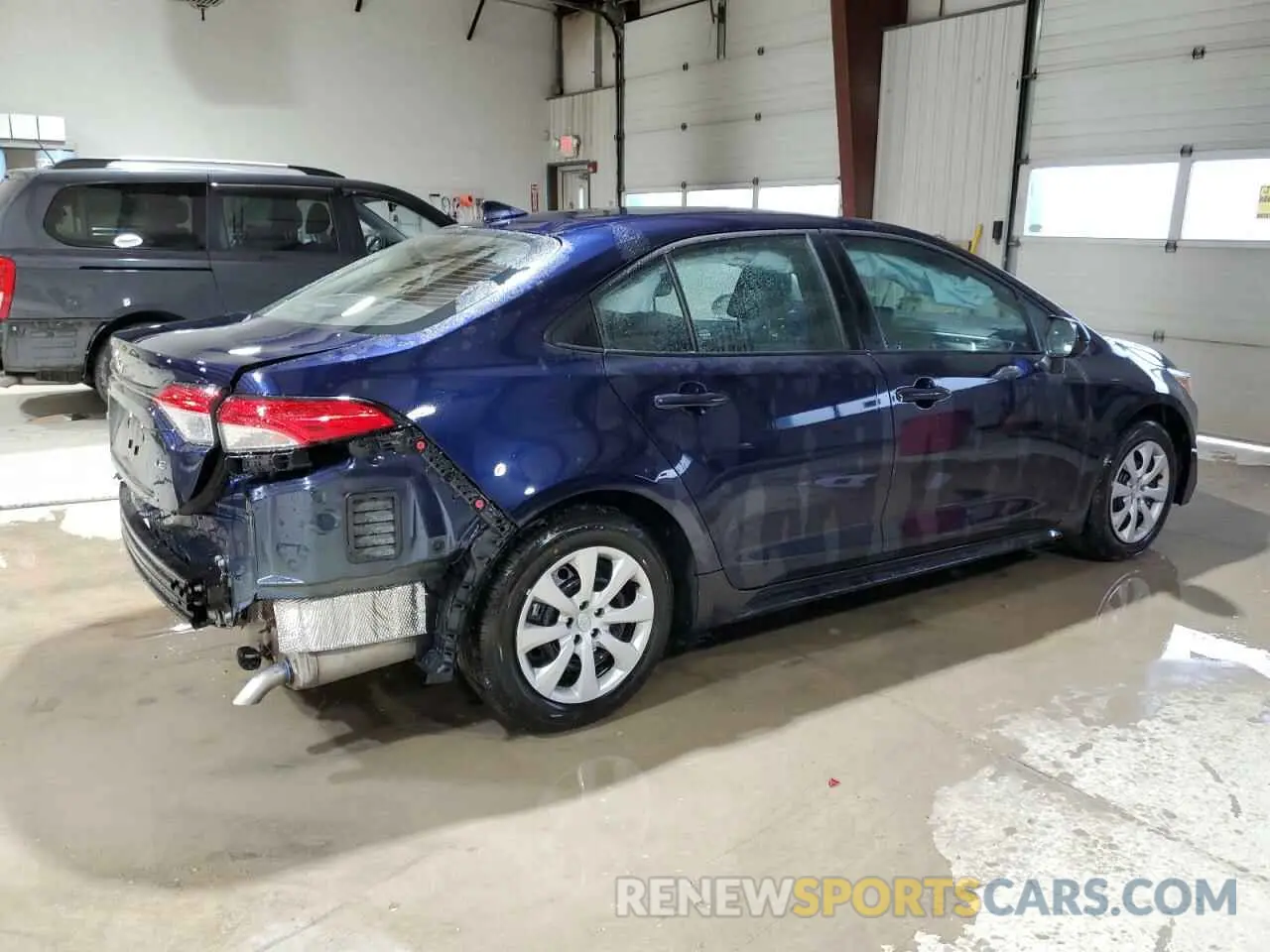 3 fotografías del automóvil dañado 5YFB4MDE2SP268888 TOYOTA COROLLA 2025