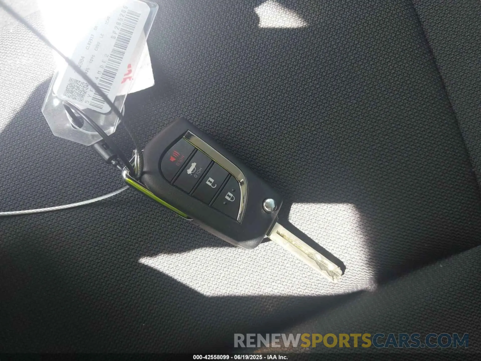 11 fotografías del automóvil dañado 5YFB4MDE2SP285206 TOYOTA COROLLA 2025