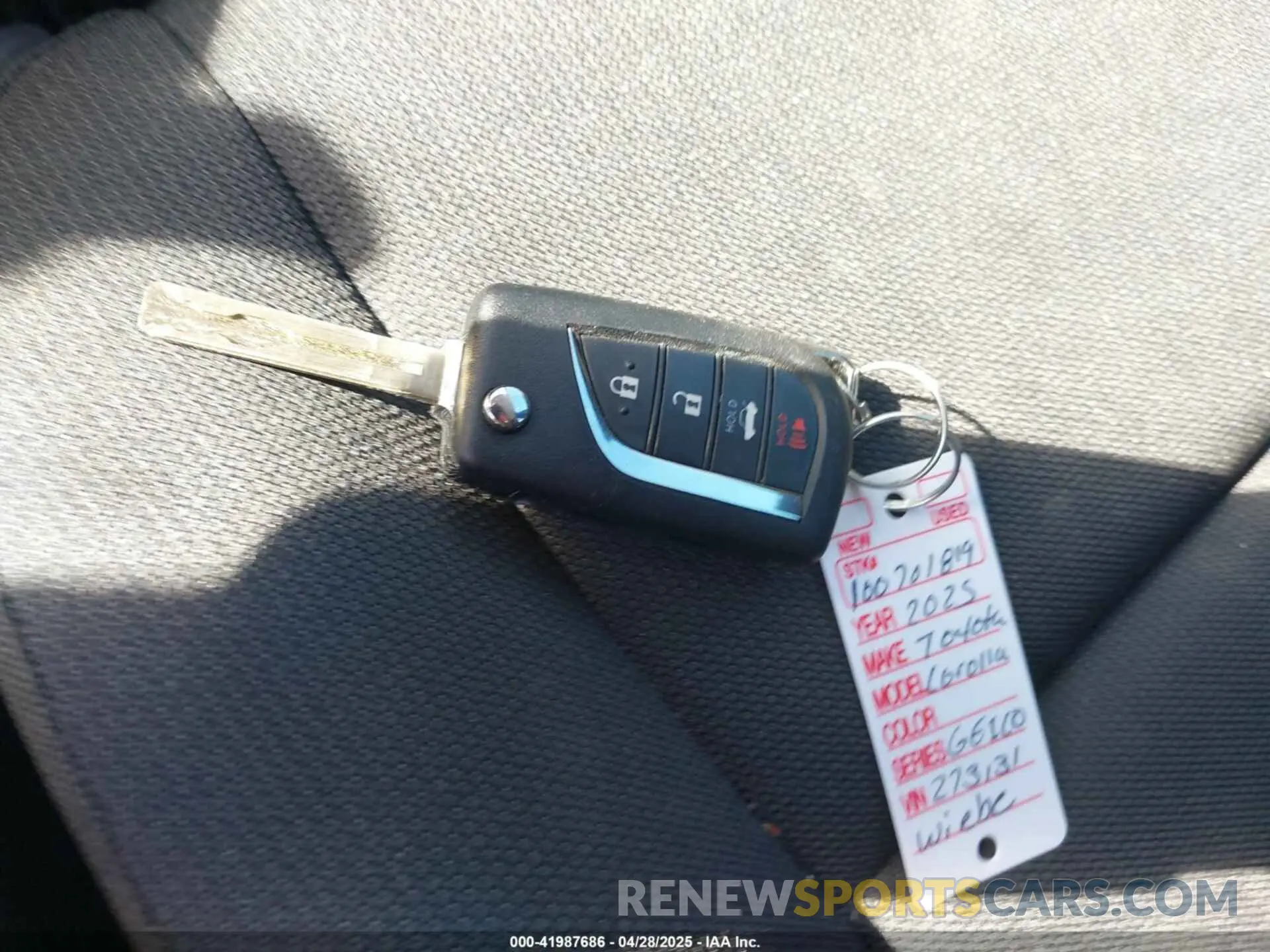 11 fotografías del automóvil dañado 5YFB4MDE3SP273131 TOYOTA COROLLA 2025