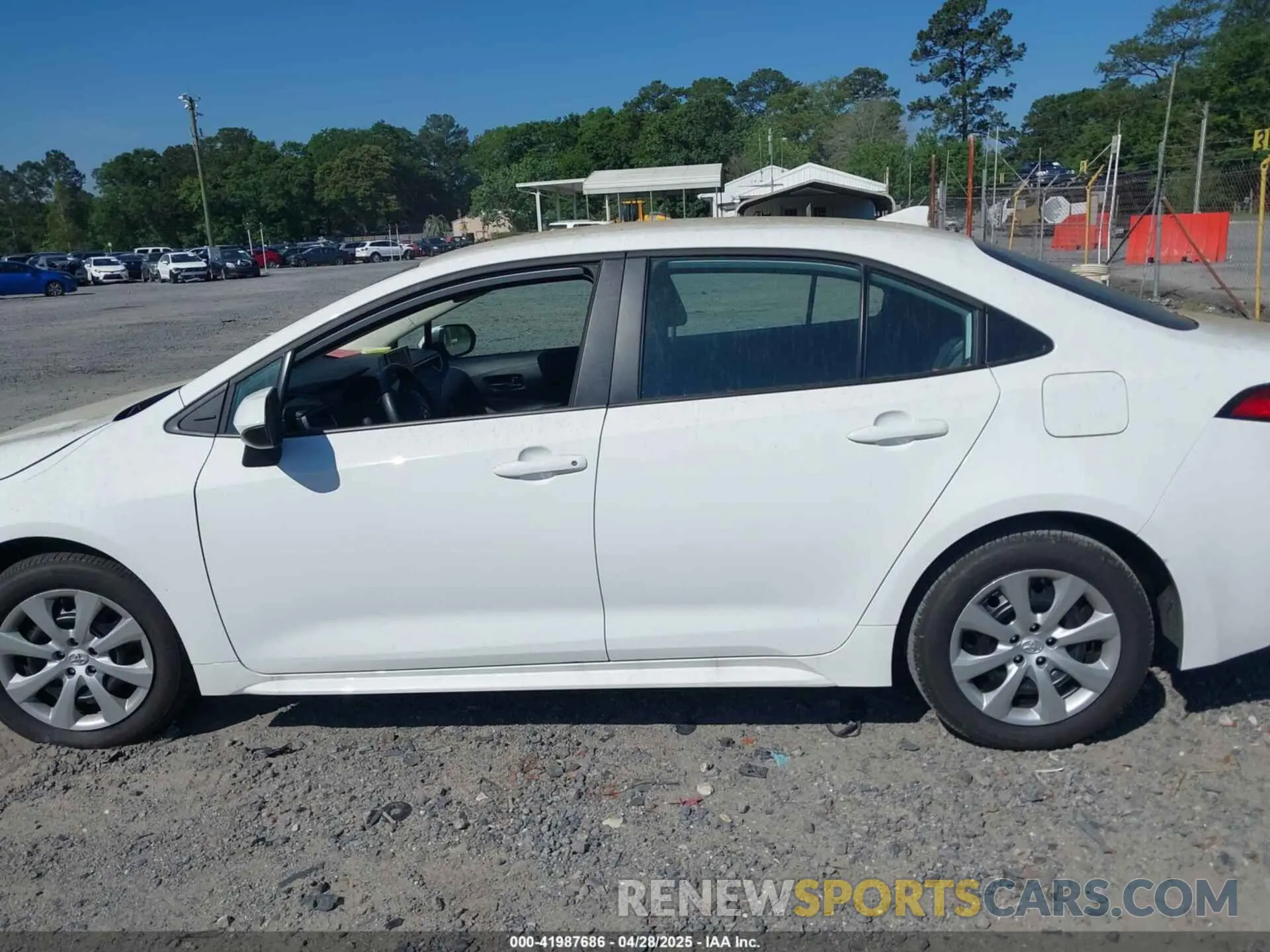 15 fotografías del automóvil dañado 5YFB4MDE3SP273131 TOYOTA COROLLA 2025