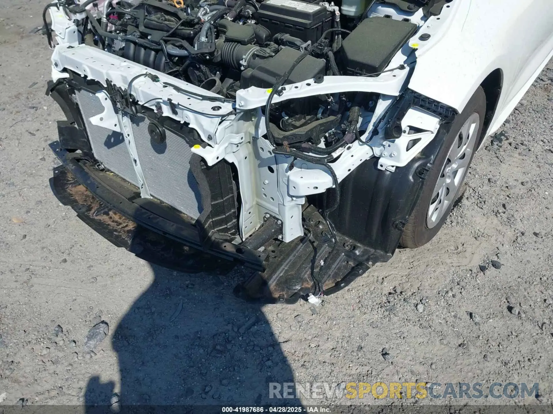 6 fotografías del automóvil dañado 5YFB4MDE3SP273131 TOYOTA COROLLA 2025