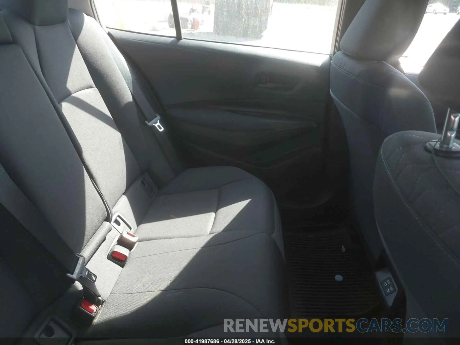 8 fotografías del automóvil dañado 5YFB4MDE3SP273131 TOYOTA COROLLA 2025