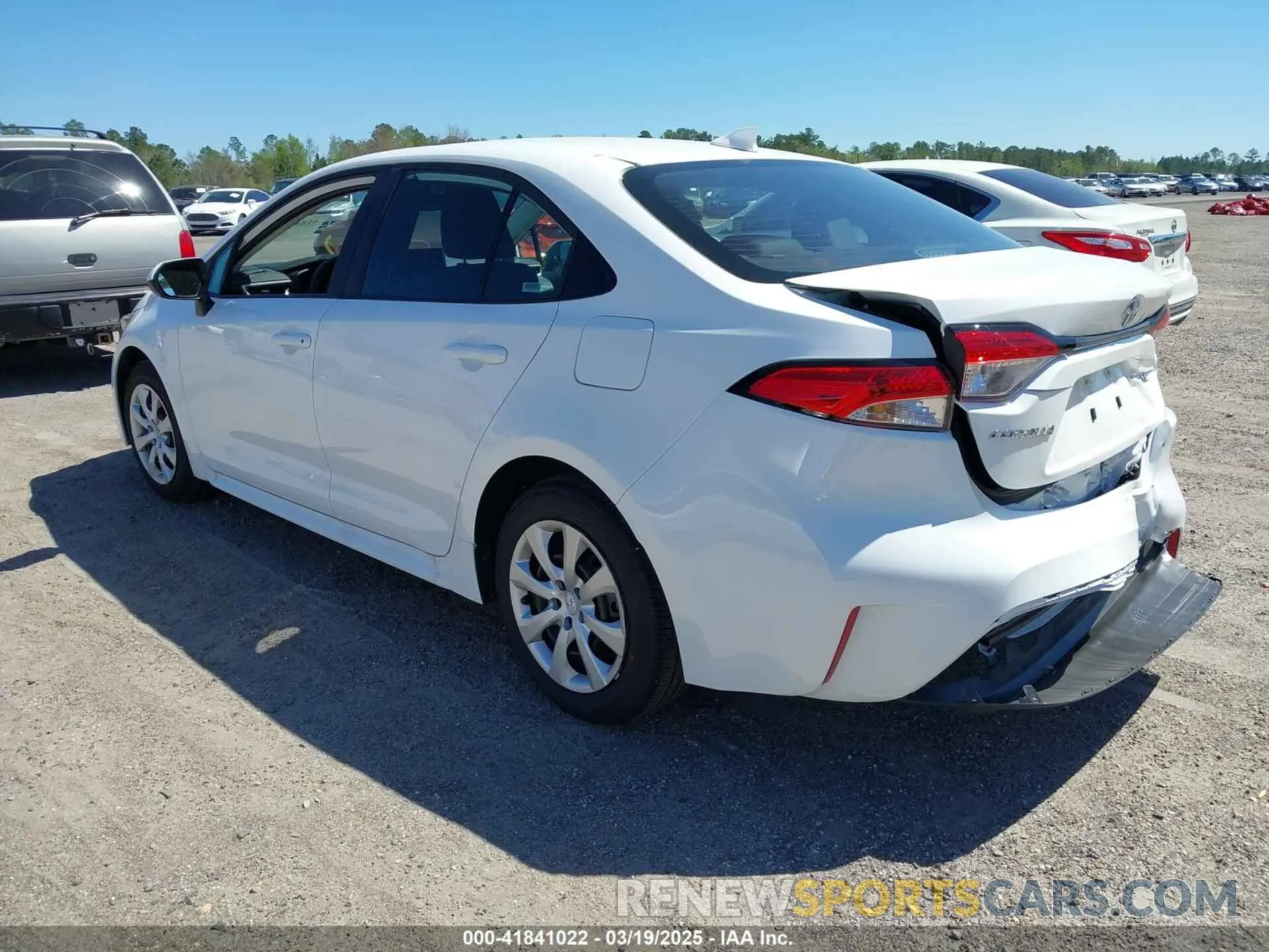 3 fotografías del automóvil dañado 5YFB4MDE4SP231292 TOYOTA COROLLA 2025