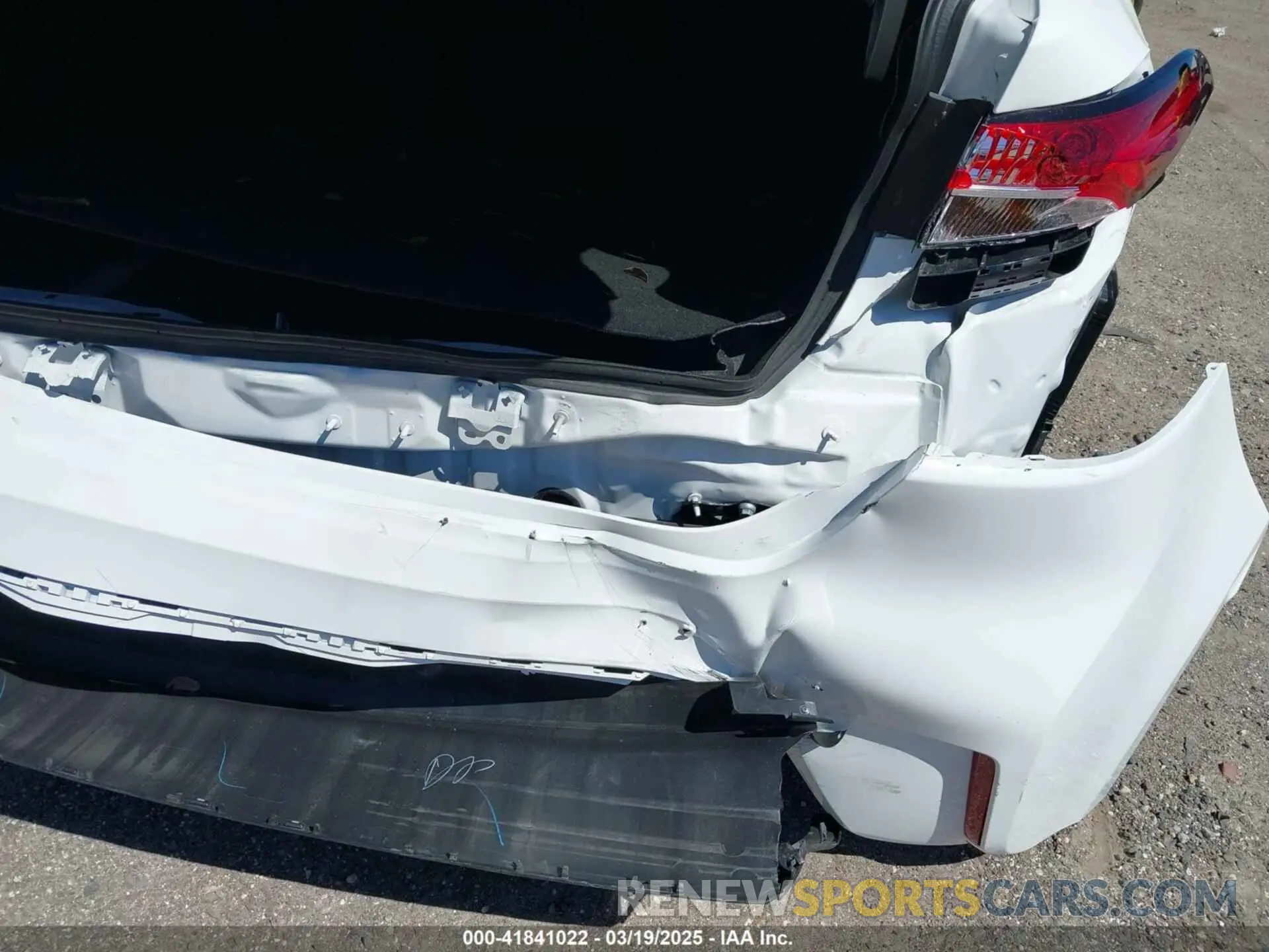 6 fotografías del automóvil dañado 5YFB4MDE4SP231292 TOYOTA COROLLA 2025