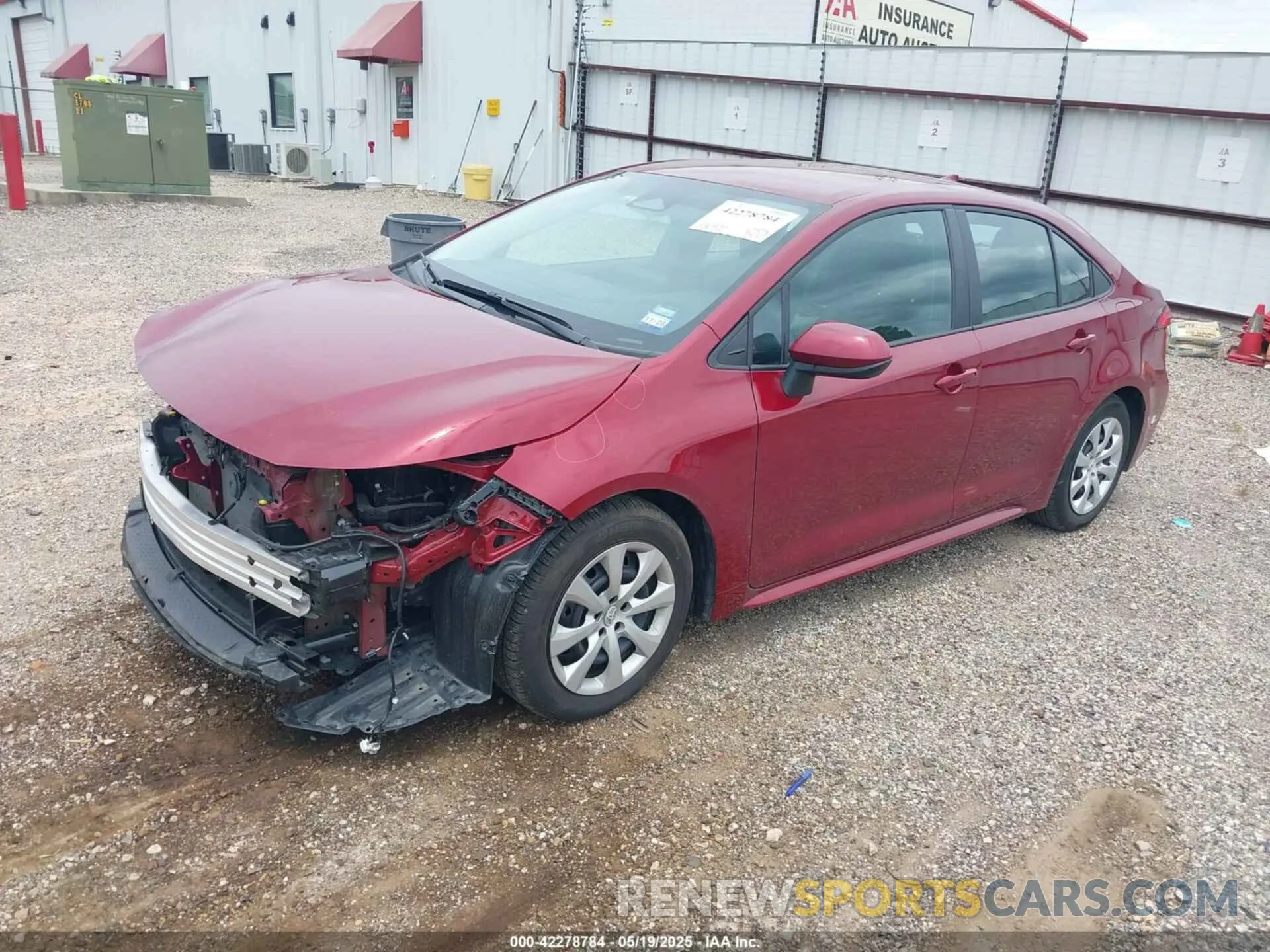 2 fotografías del automóvil dañado 5YFB4MDE4SP250862 TOYOTA COROLLA 2025