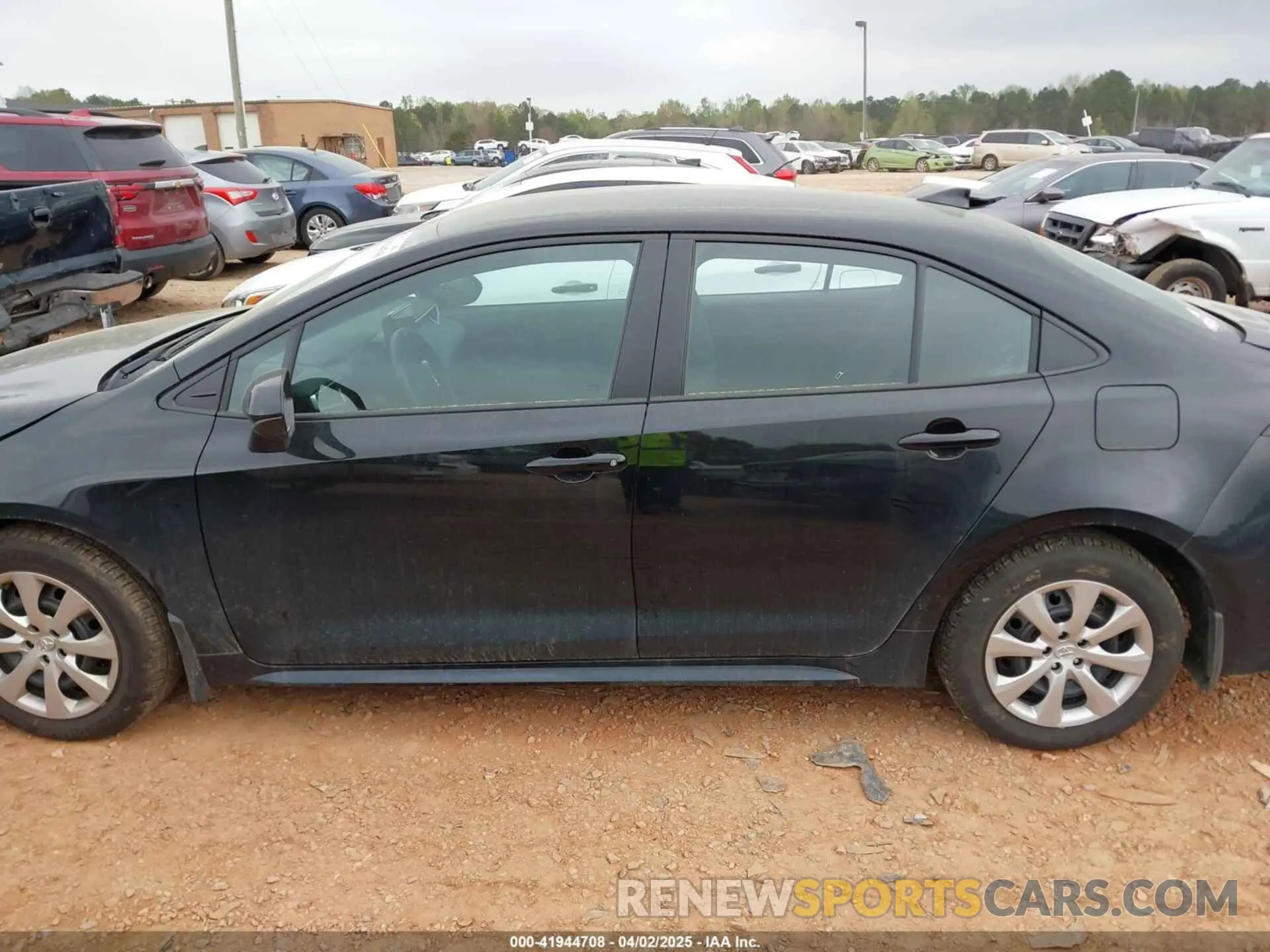 14 fotografías del automóvil dañado 5YFB4MDE4SP254152 TOYOTA COROLLA 2025