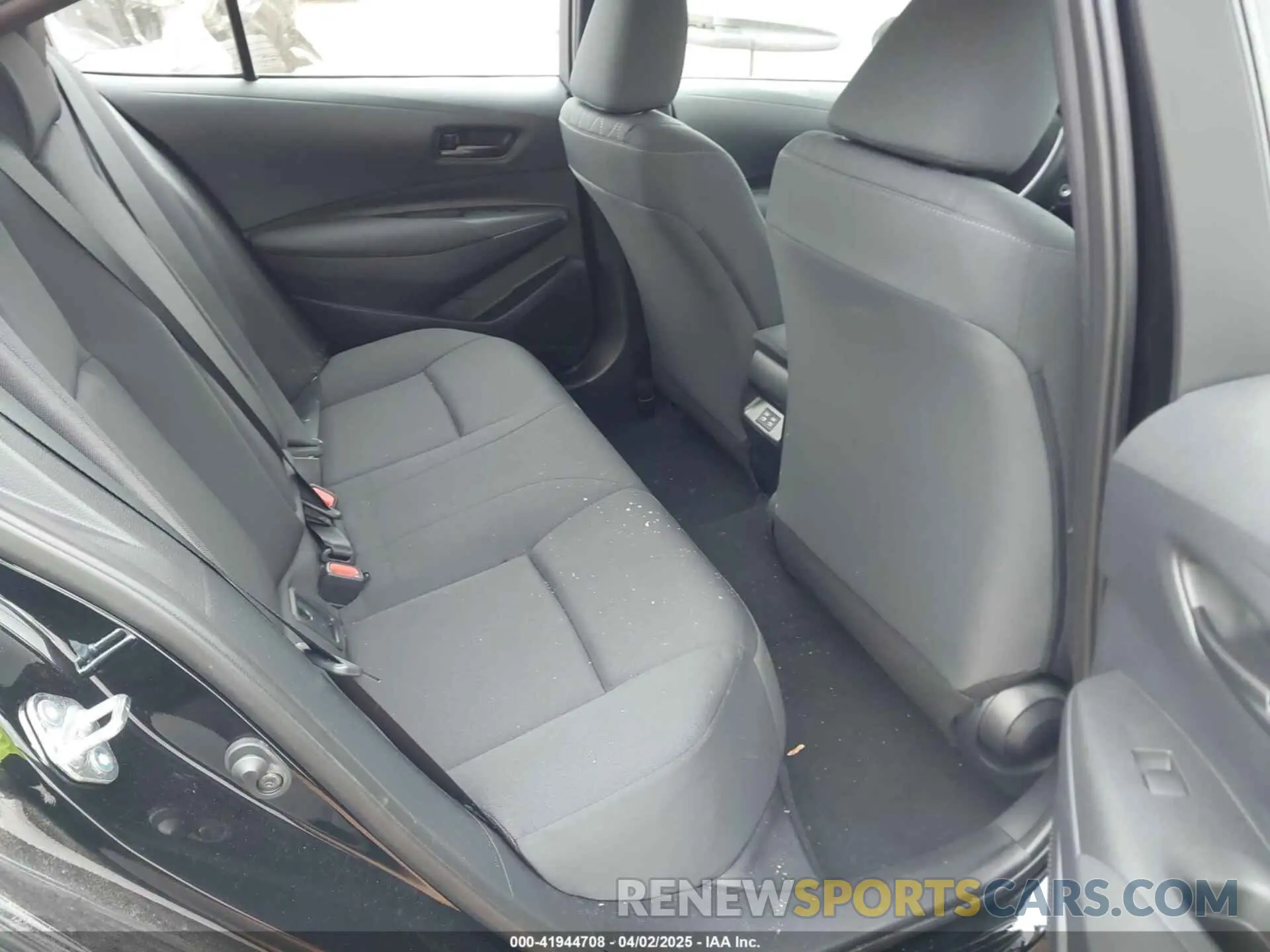 8 fotografías del automóvil dañado 5YFB4MDE4SP254152 TOYOTA COROLLA 2025