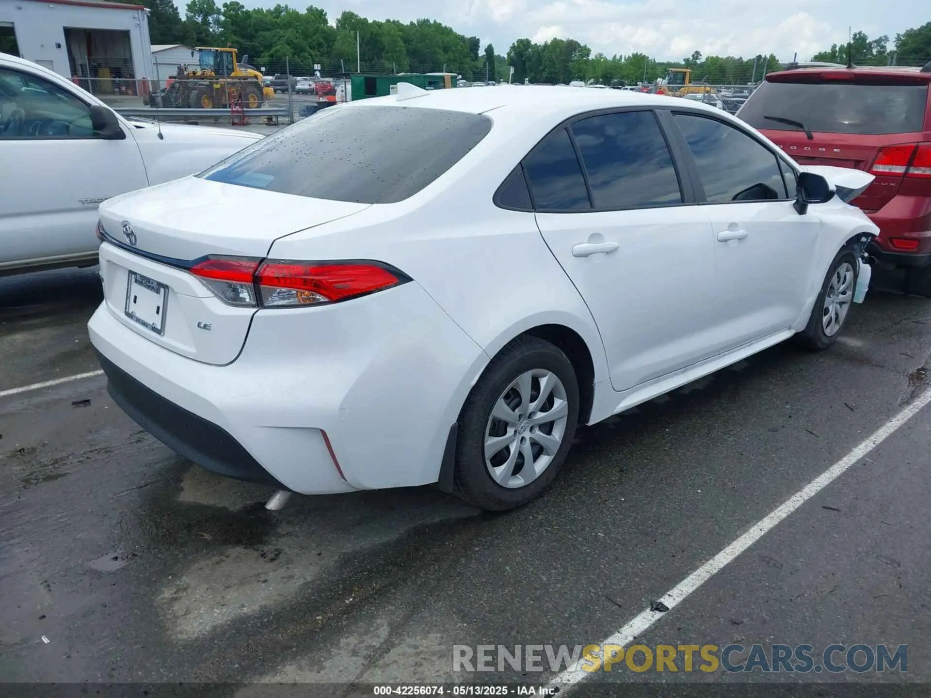 4 fotografías del automóvil dañado 5YFB4MDE4SP276037 TOYOTA COROLLA 2025