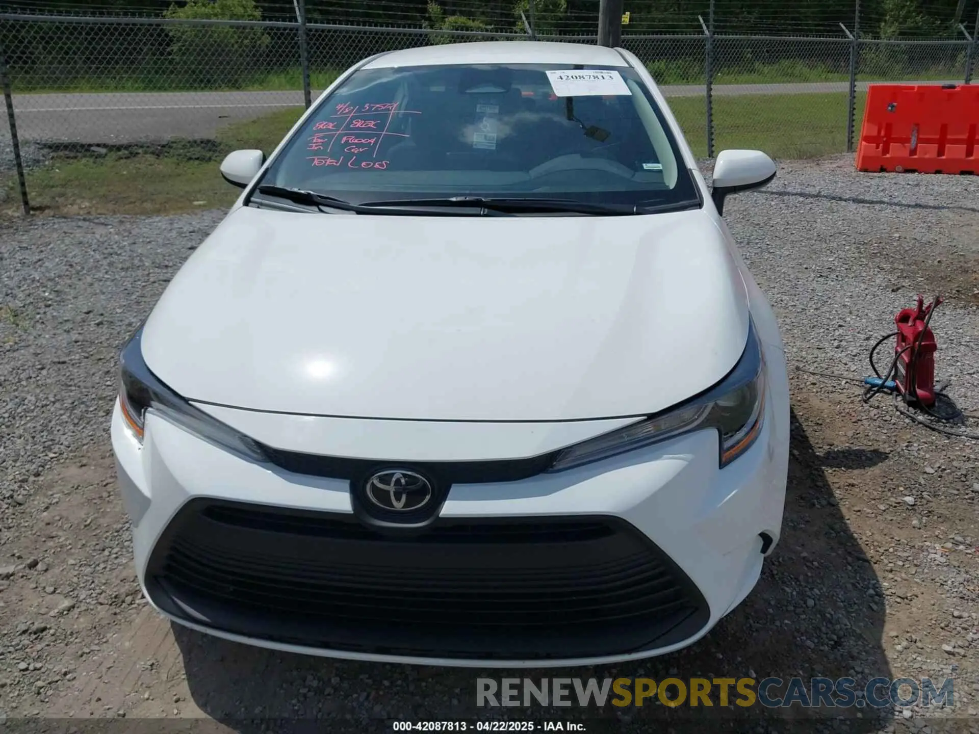 6 fotografías del automóvil dañado 5YFB4MDE4SP280296 TOYOTA COROLLA 2025