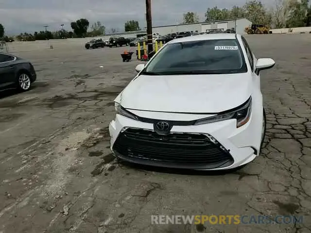 10 fotografías del automóvil dañado 5YFB4MDE5SP229759 TOYOTA COROLLA 2025