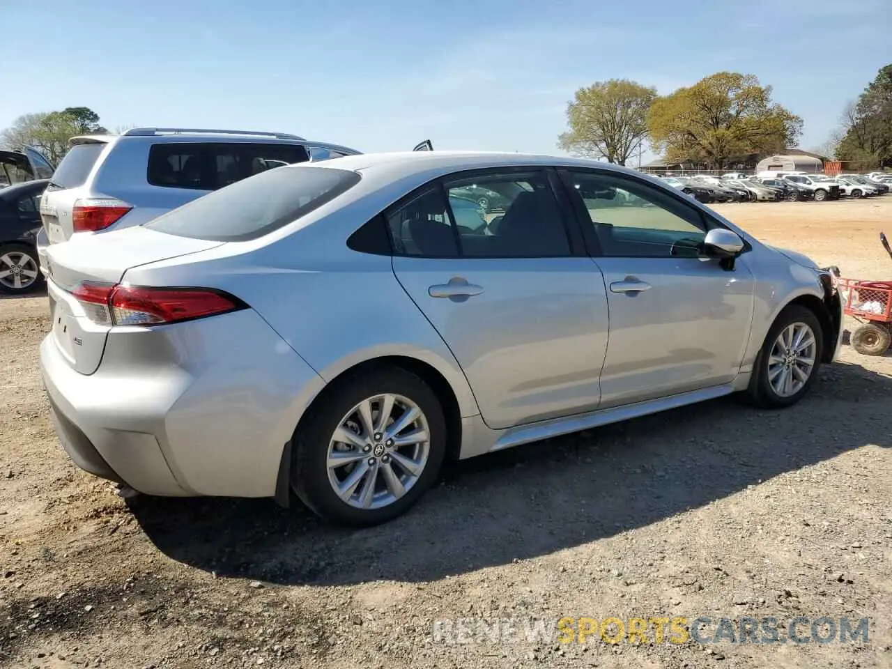 3 fotografías del automóvil dañado 5YFB4MDE5SP239885 TOYOTA COROLLA 2025