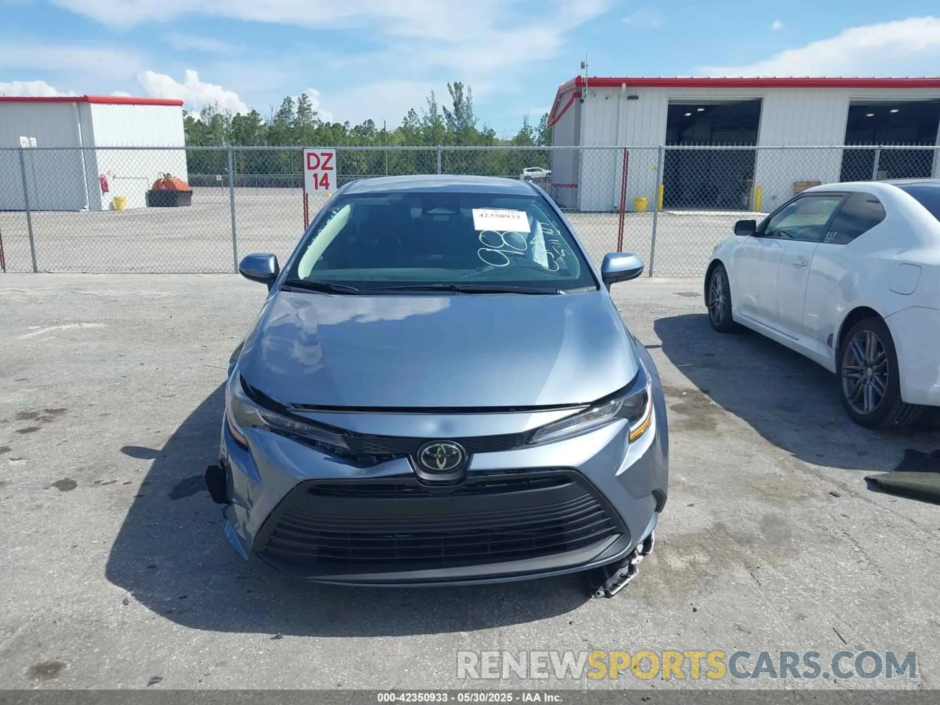 13 fotografías del automóvil dañado 5YFB4MDE6SP229821 TOYOTA COROLLA 2025