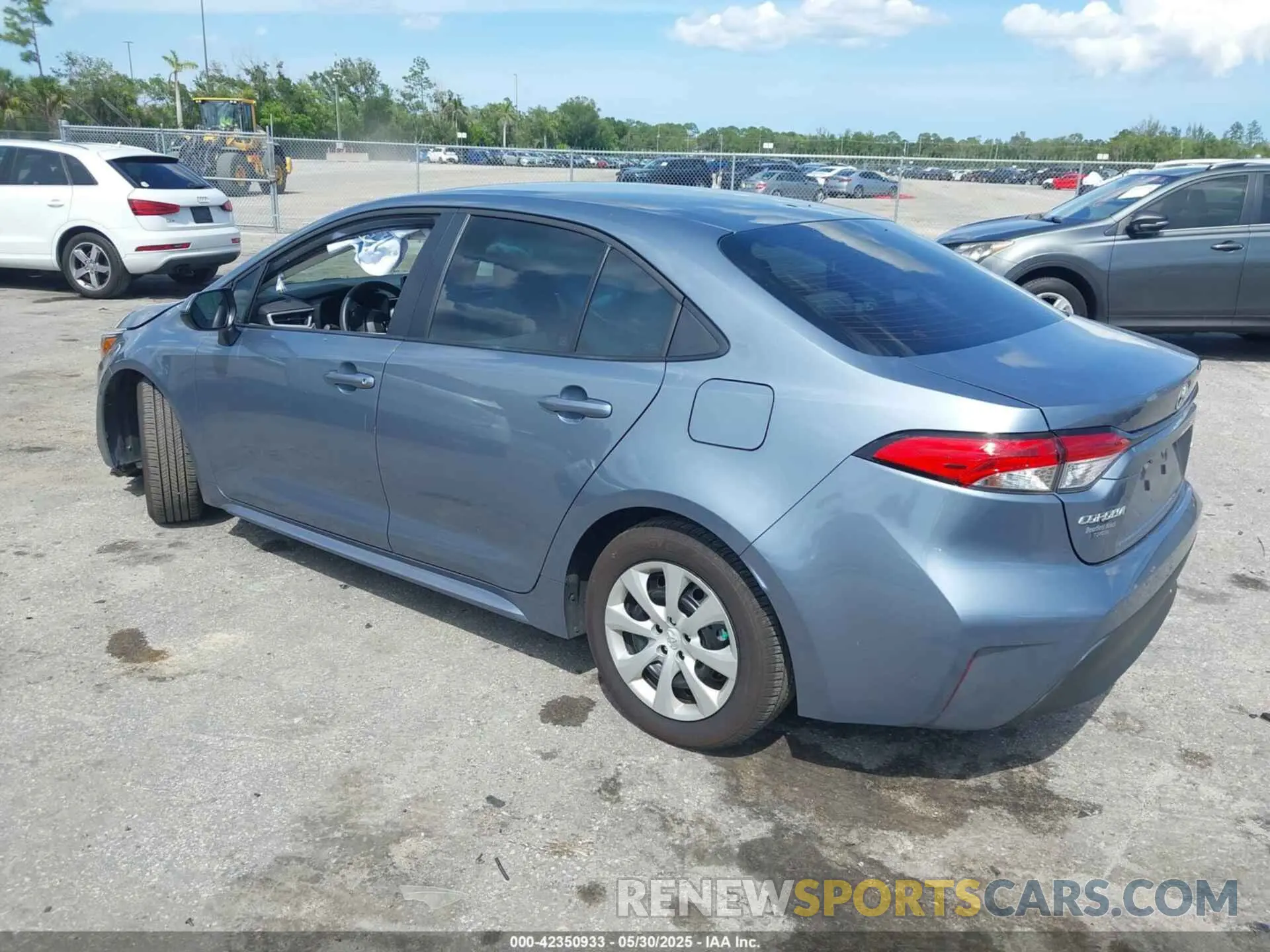 3 fotografías del automóvil dañado 5YFB4MDE6SP229821 TOYOTA COROLLA 2025