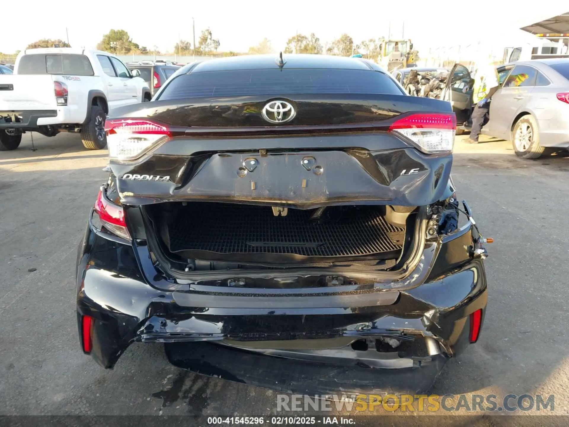 17 fotografías del automóvil dañado 5YFB4MDE6SP235537 TOYOTA COROLLA 2025