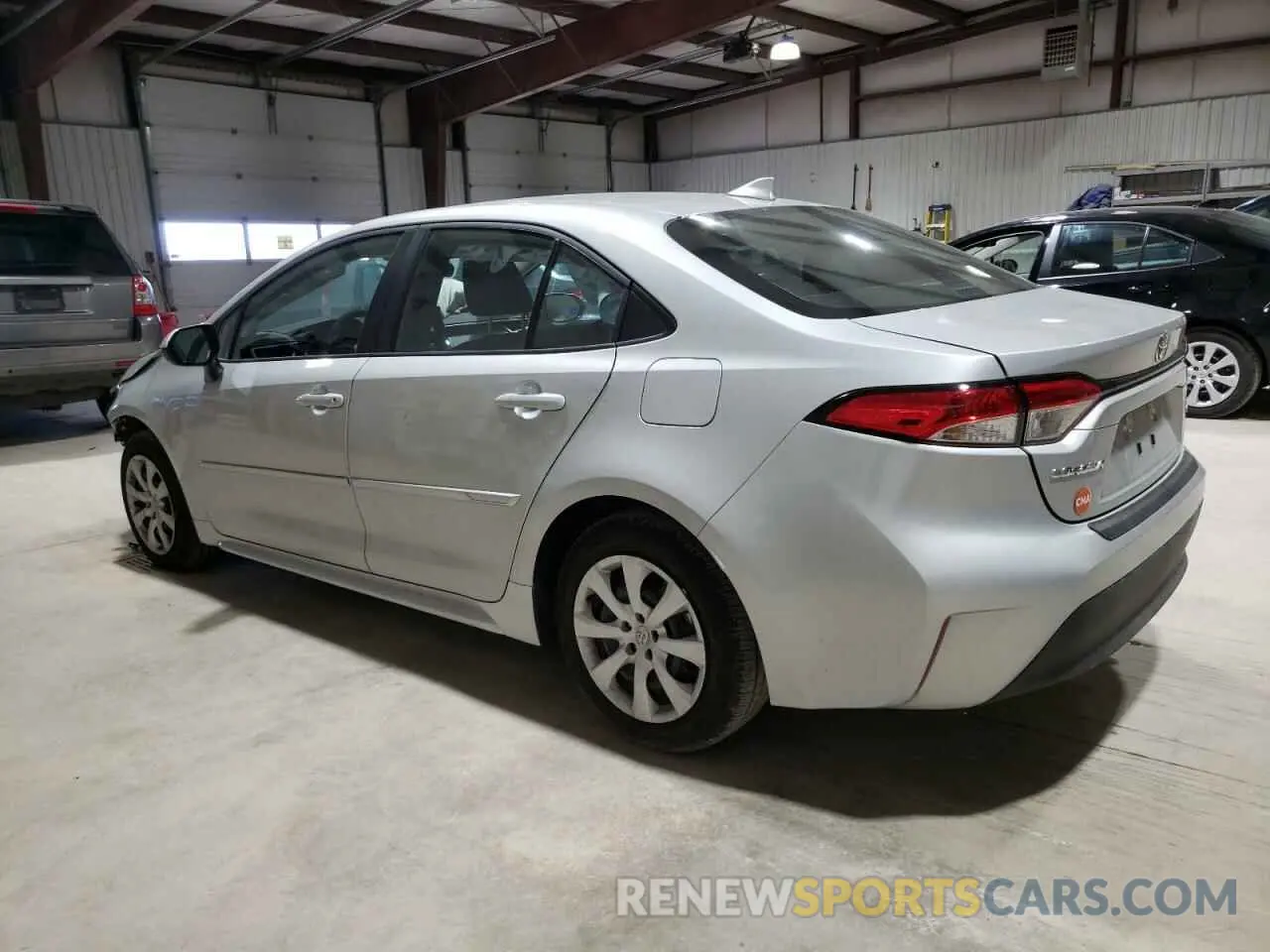 2 fotografías del automóvil dañado 5YFB4MDE6SP238325 TOYOTA COROLLA 2025