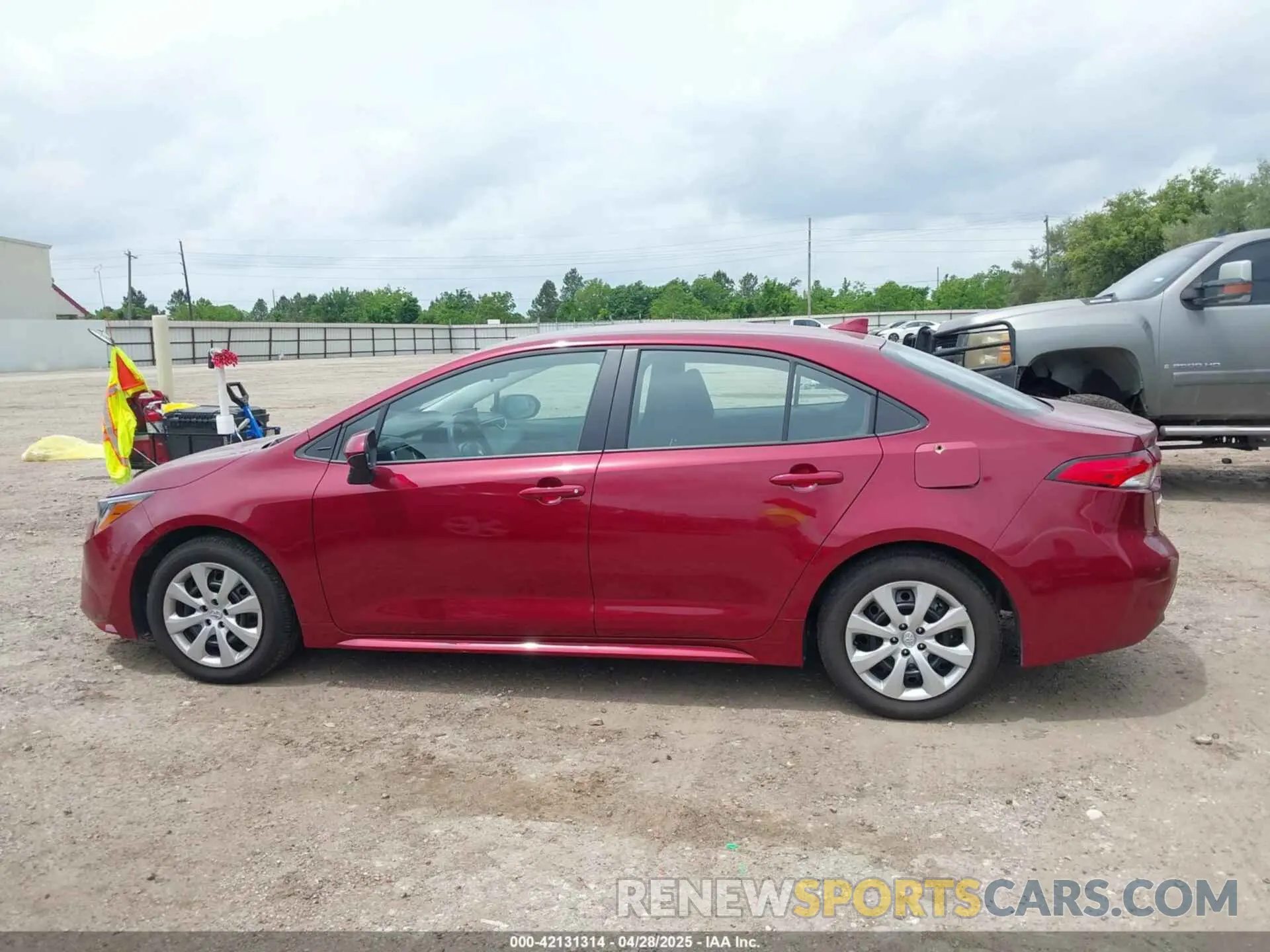 14 fotografías del automóvil dañado 5YFB4MDE6SP256565 TOYOTA COROLLA 2025