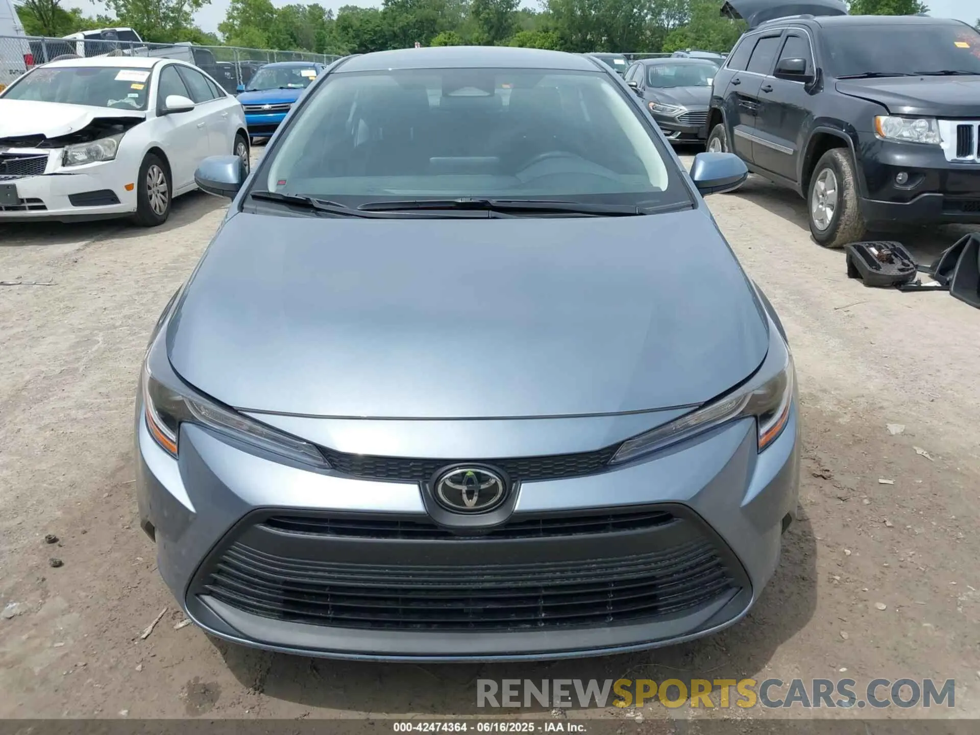 12 fotografías del automóvil dañado 5YFB4MDE6SP290649 TOYOTA COROLLA 2025