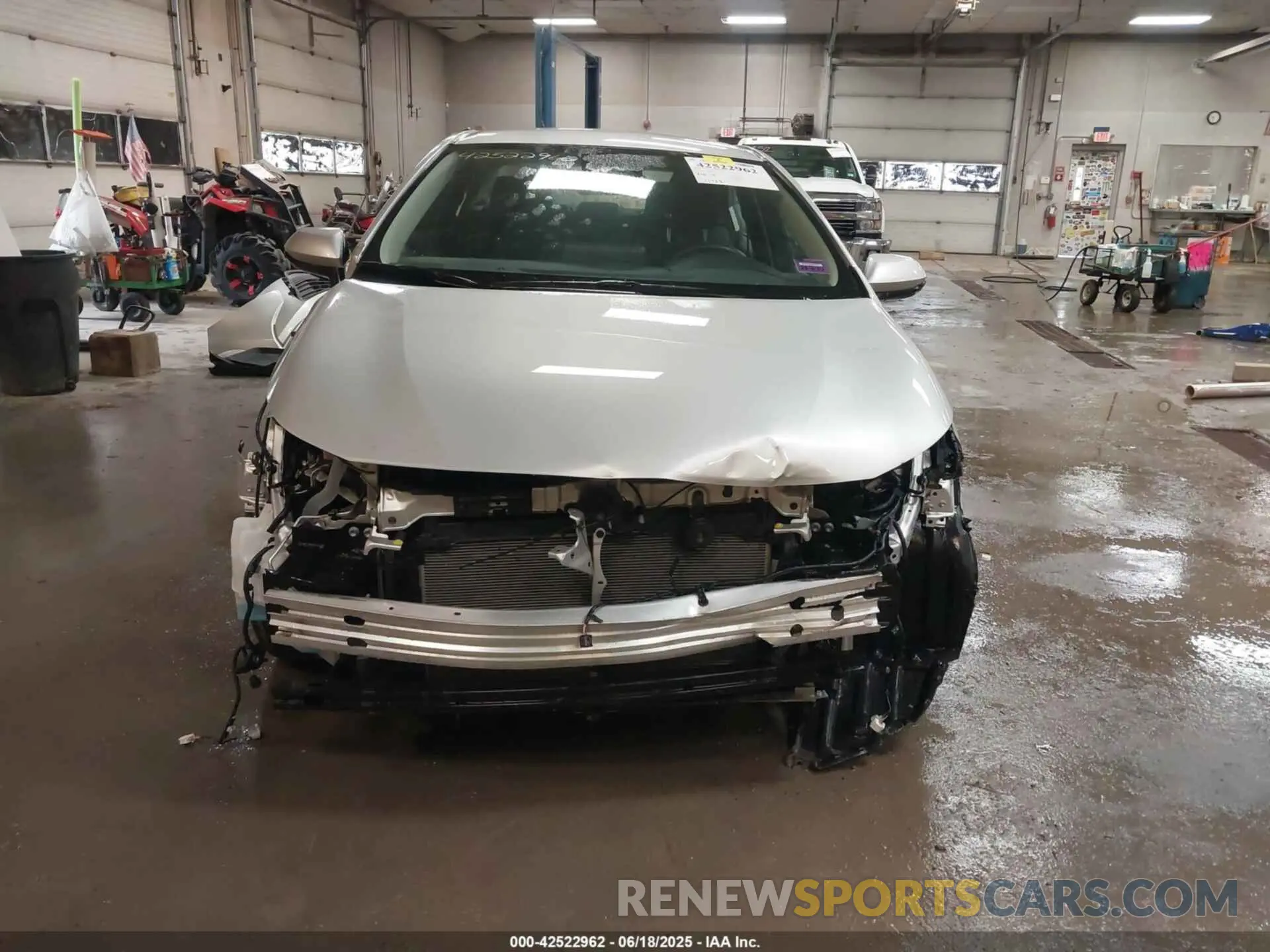 13 fotografías del automóvil dañado 5YFB4MDE7SP233196 TOYOTA COROLLA 2025