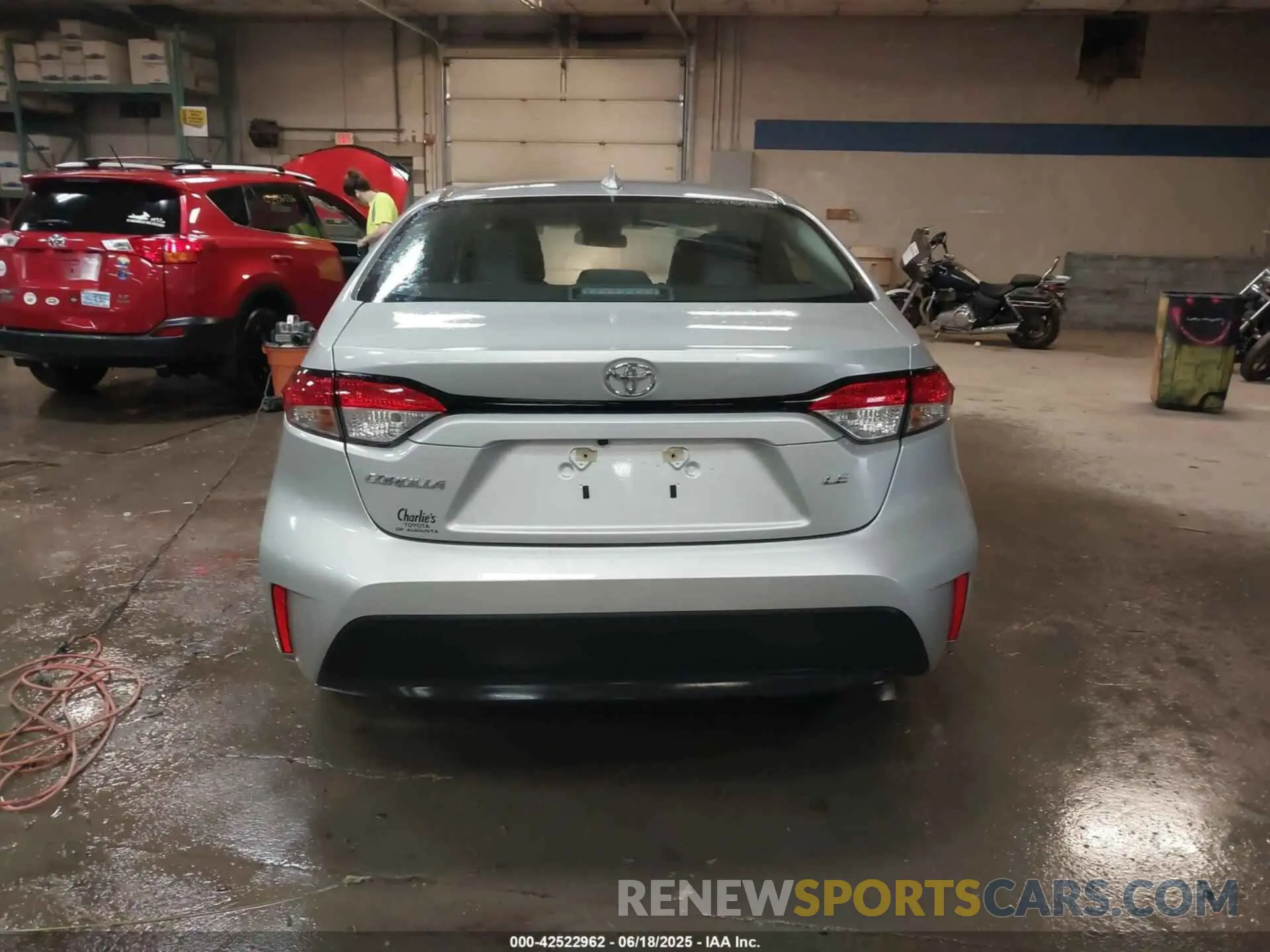 17 fotografías del automóvil dañado 5YFB4MDE7SP233196 TOYOTA COROLLA 2025