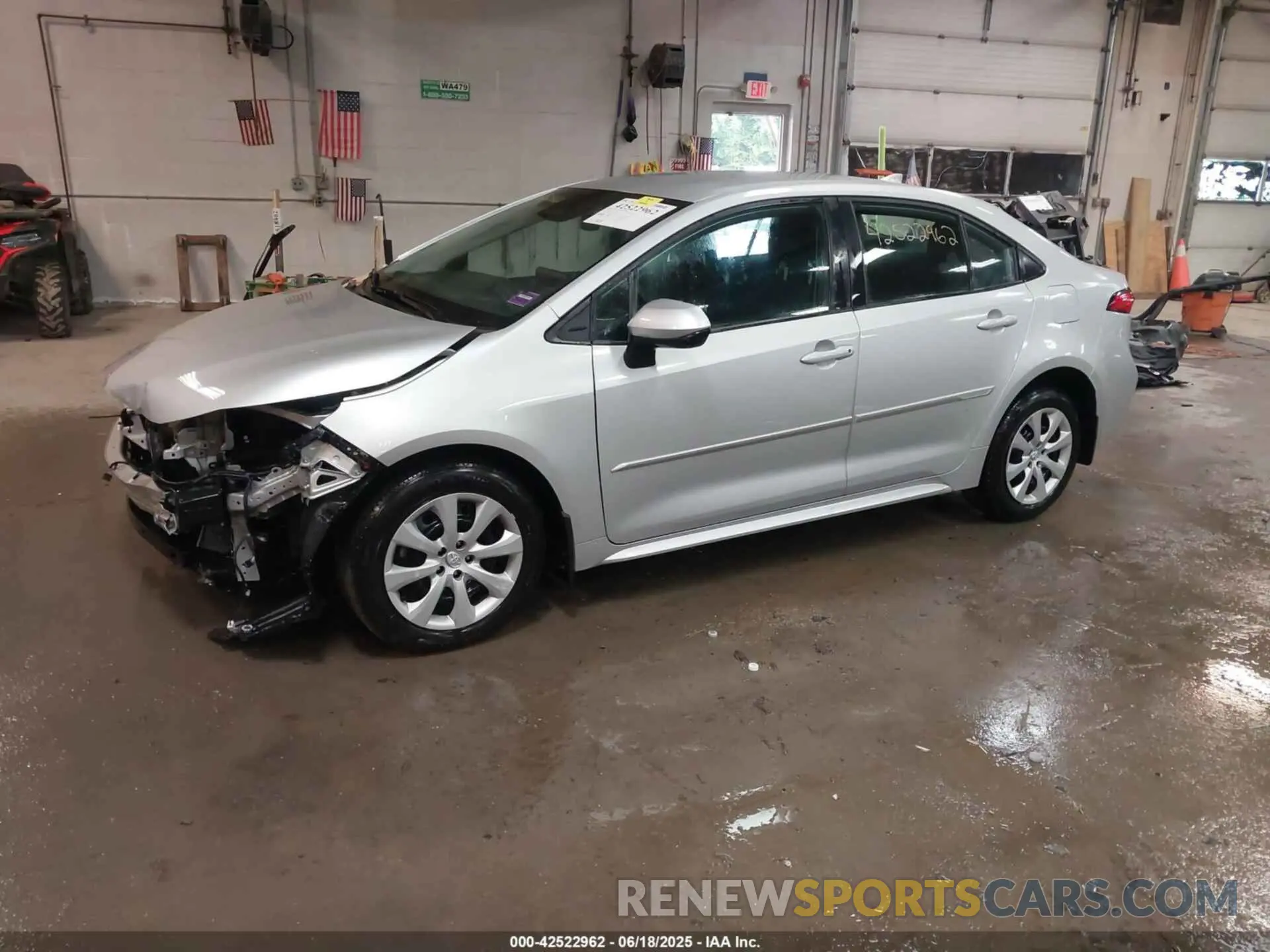 2 fotografías del automóvil dañado 5YFB4MDE7SP233196 TOYOTA COROLLA 2025