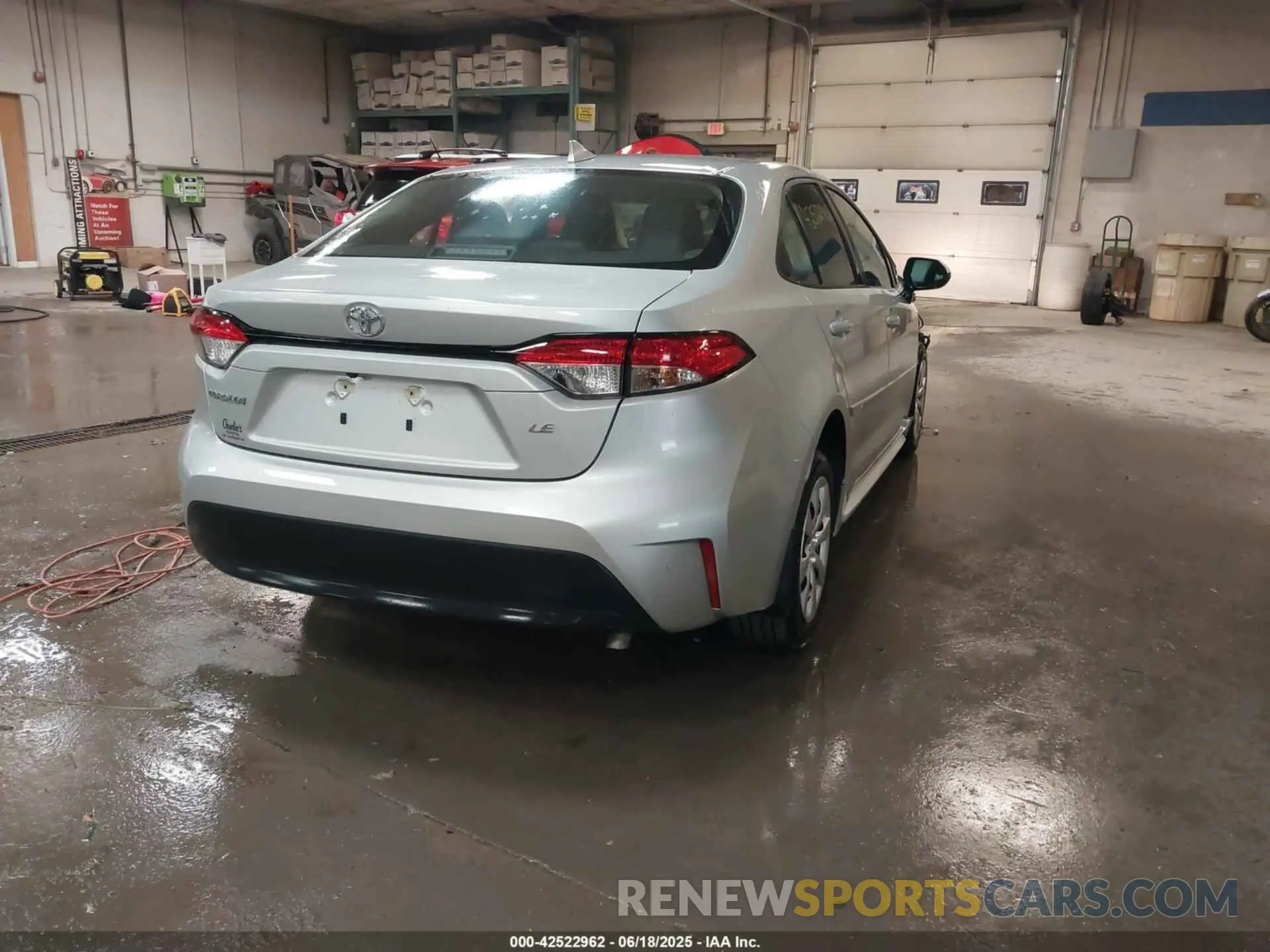 4 fotografías del automóvil dañado 5YFB4MDE7SP233196 TOYOTA COROLLA 2025