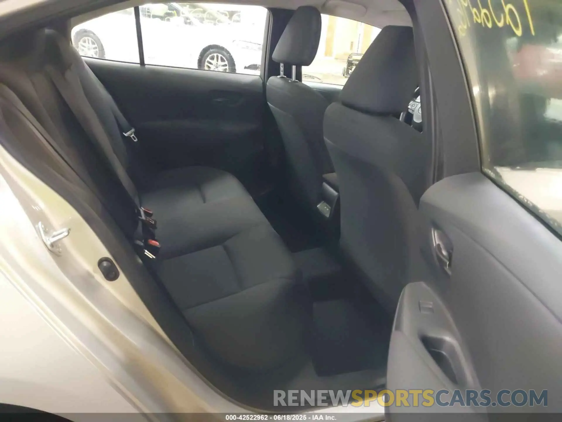8 fotografías del automóvil dañado 5YFB4MDE7SP233196 TOYOTA COROLLA 2025