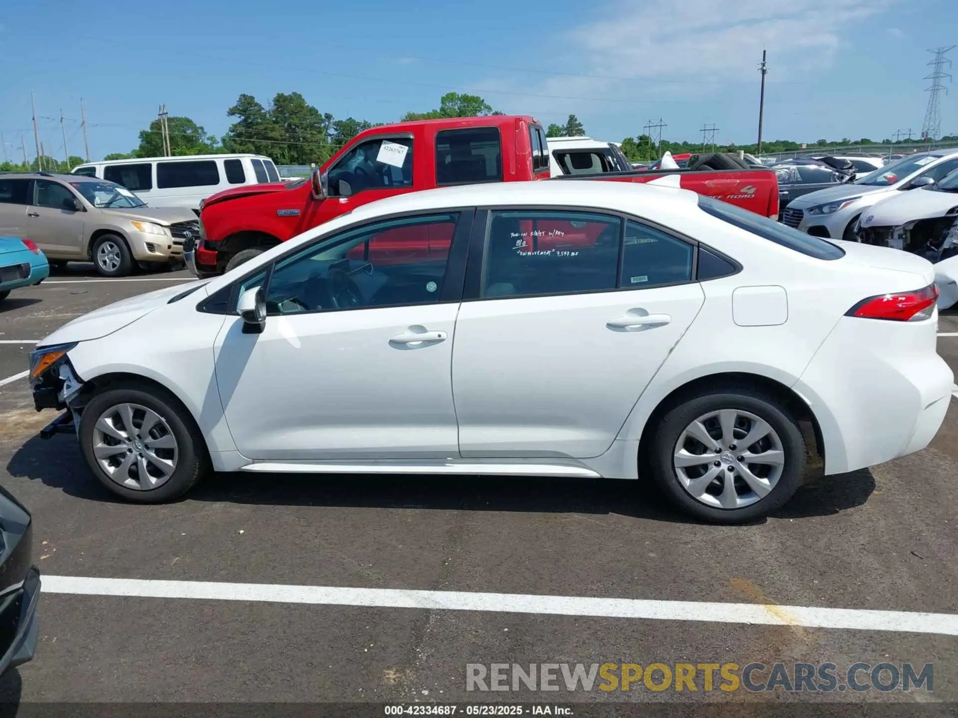 14 fotografías del automóvil dañado 5YFB4MDE7SP266506 TOYOTA COROLLA 2025