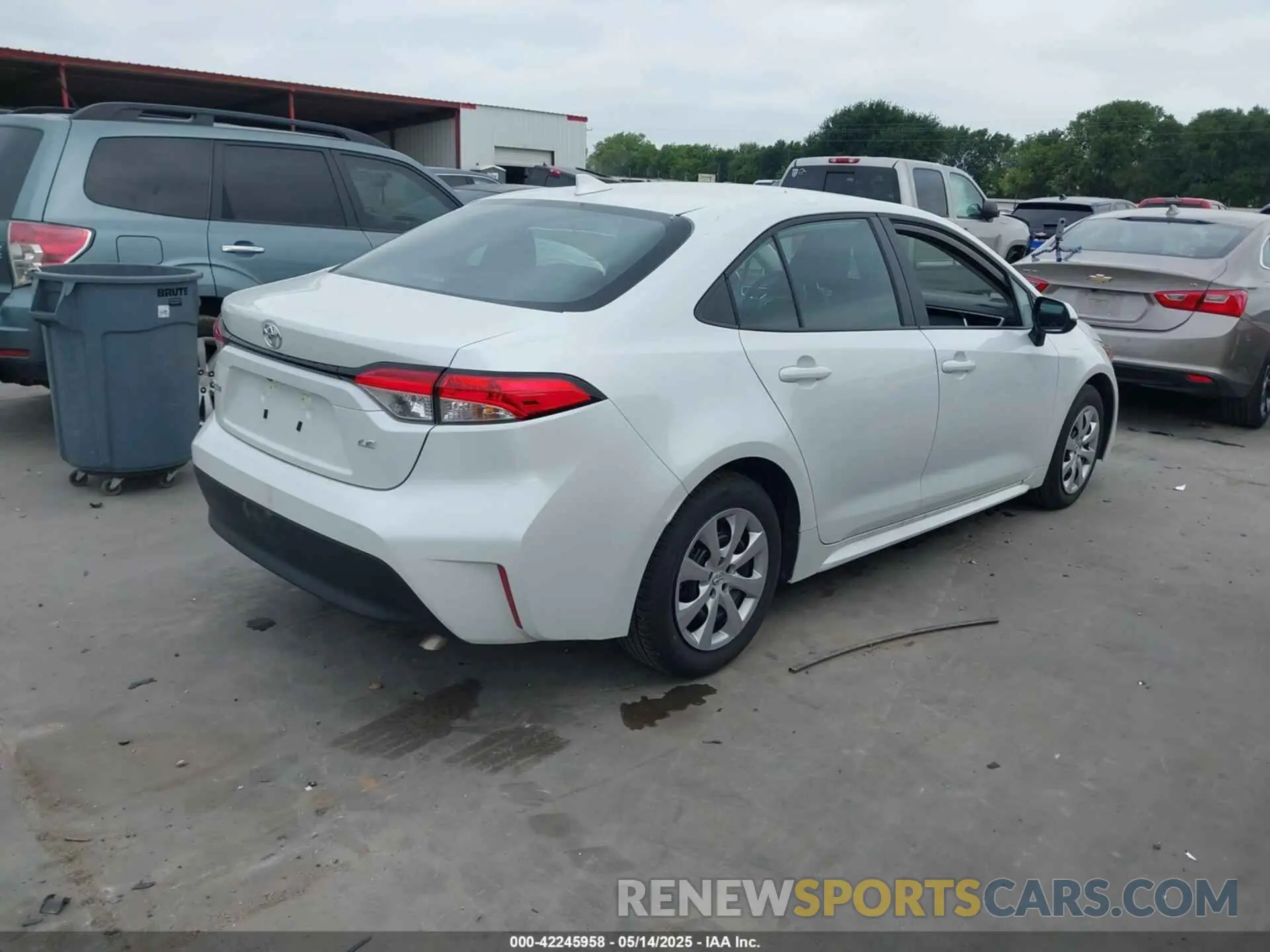 4 fotografías del automóvil dañado 5YFB4MDE7SP271155 TOYOTA COROLLA 2025