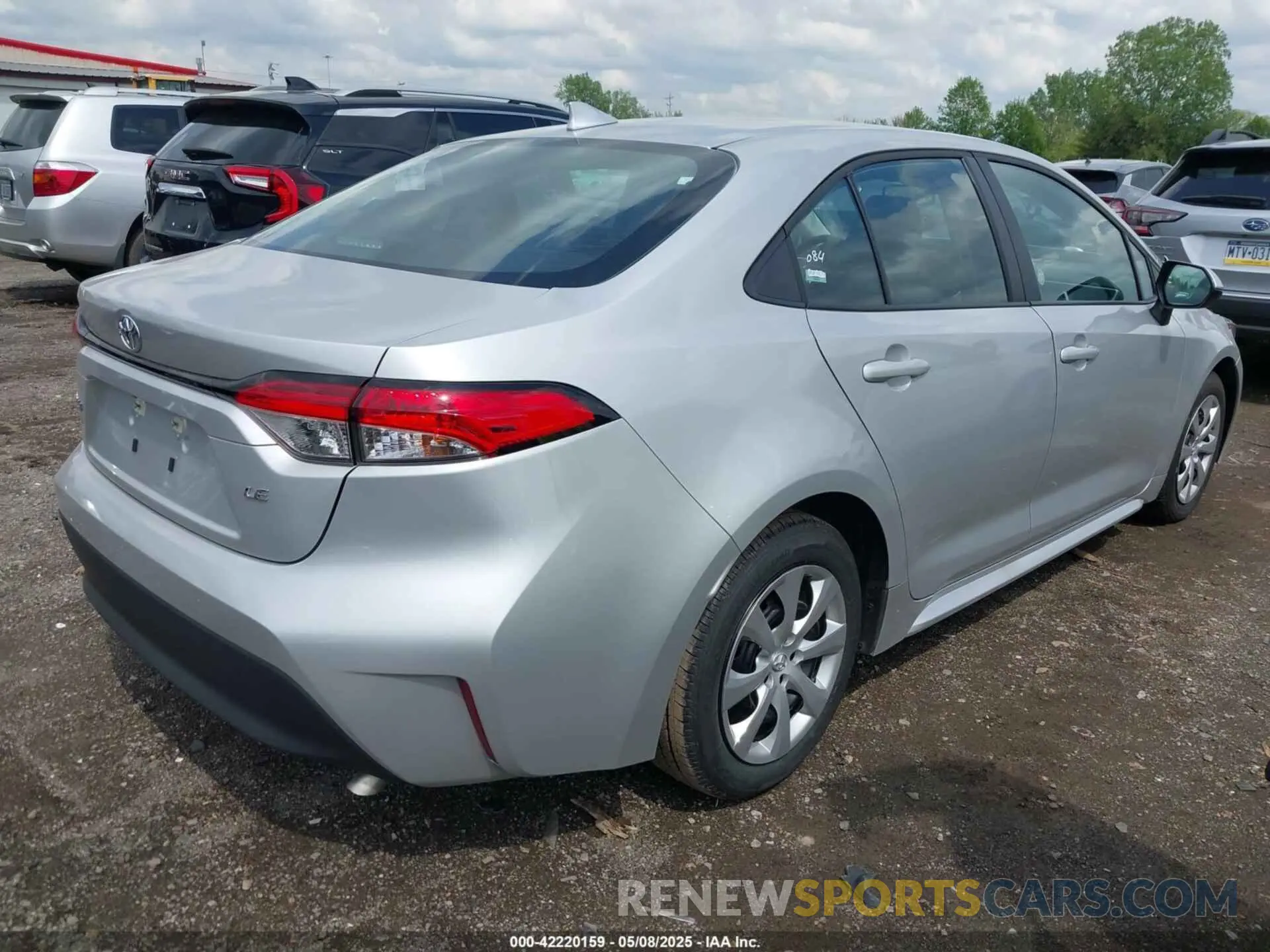 4 fotografías del automóvil dañado 5YFB4MDE7SP273892 TOYOTA COROLLA 2025