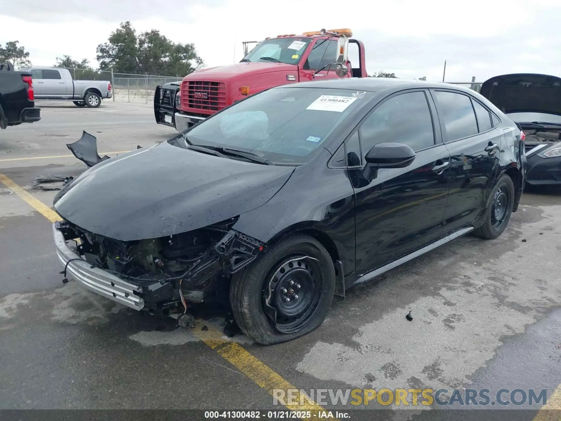 2 fotografías del automóvil dañado 5YFB4MDE8SP240870 TOYOTA COROLLA 2025