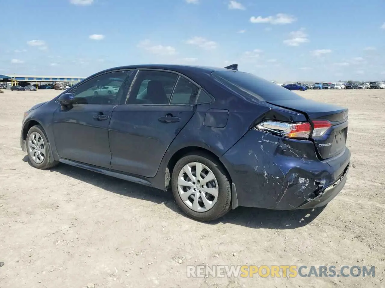 2 fotografías del automóvil dañado 5YFB4MDE9SP239632 TOYOTA COROLLA 2025