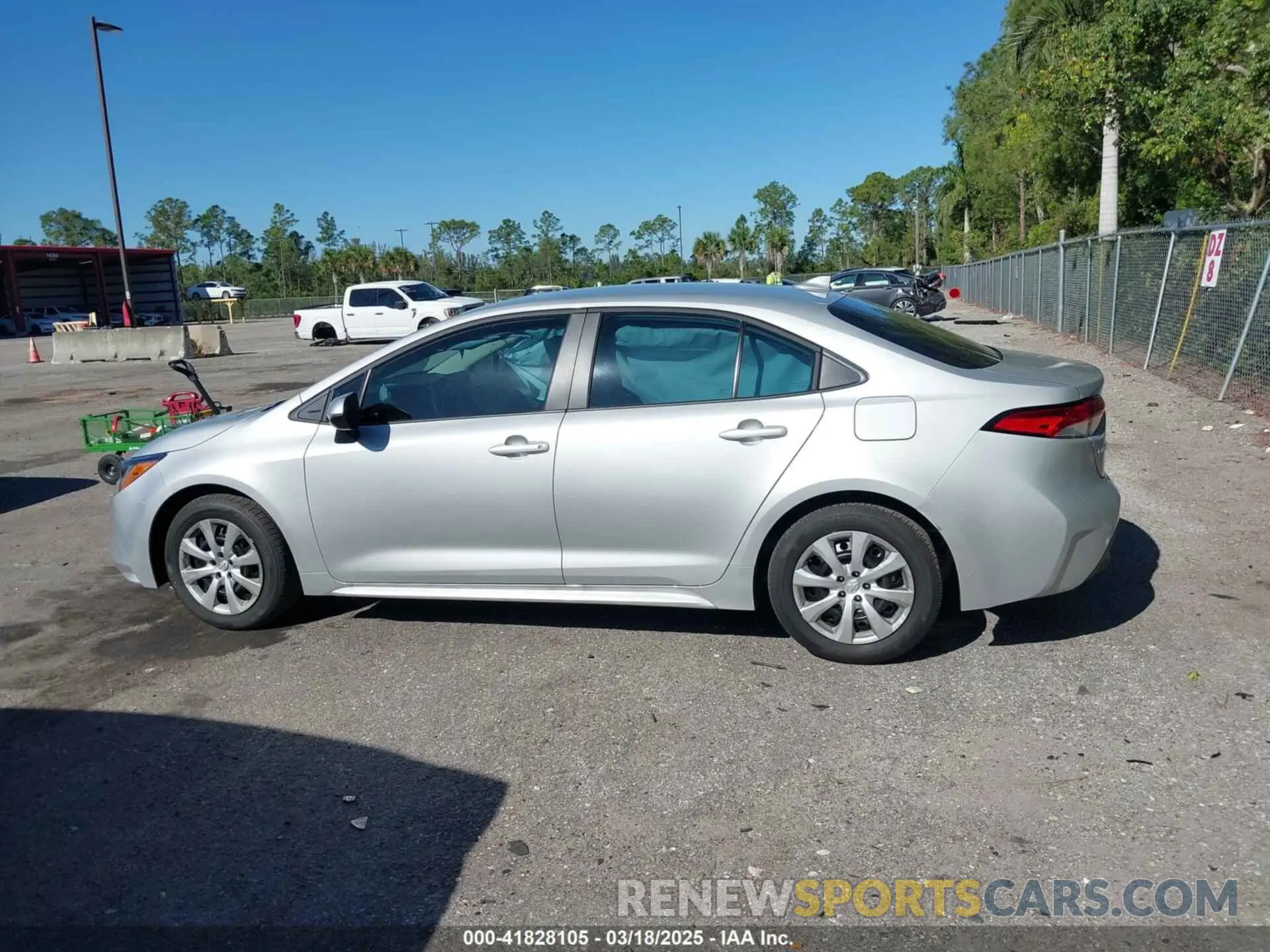 15 fotografías del automóvil dañado 5YFB4MDE9SP240814 TOYOTA COROLLA 2025