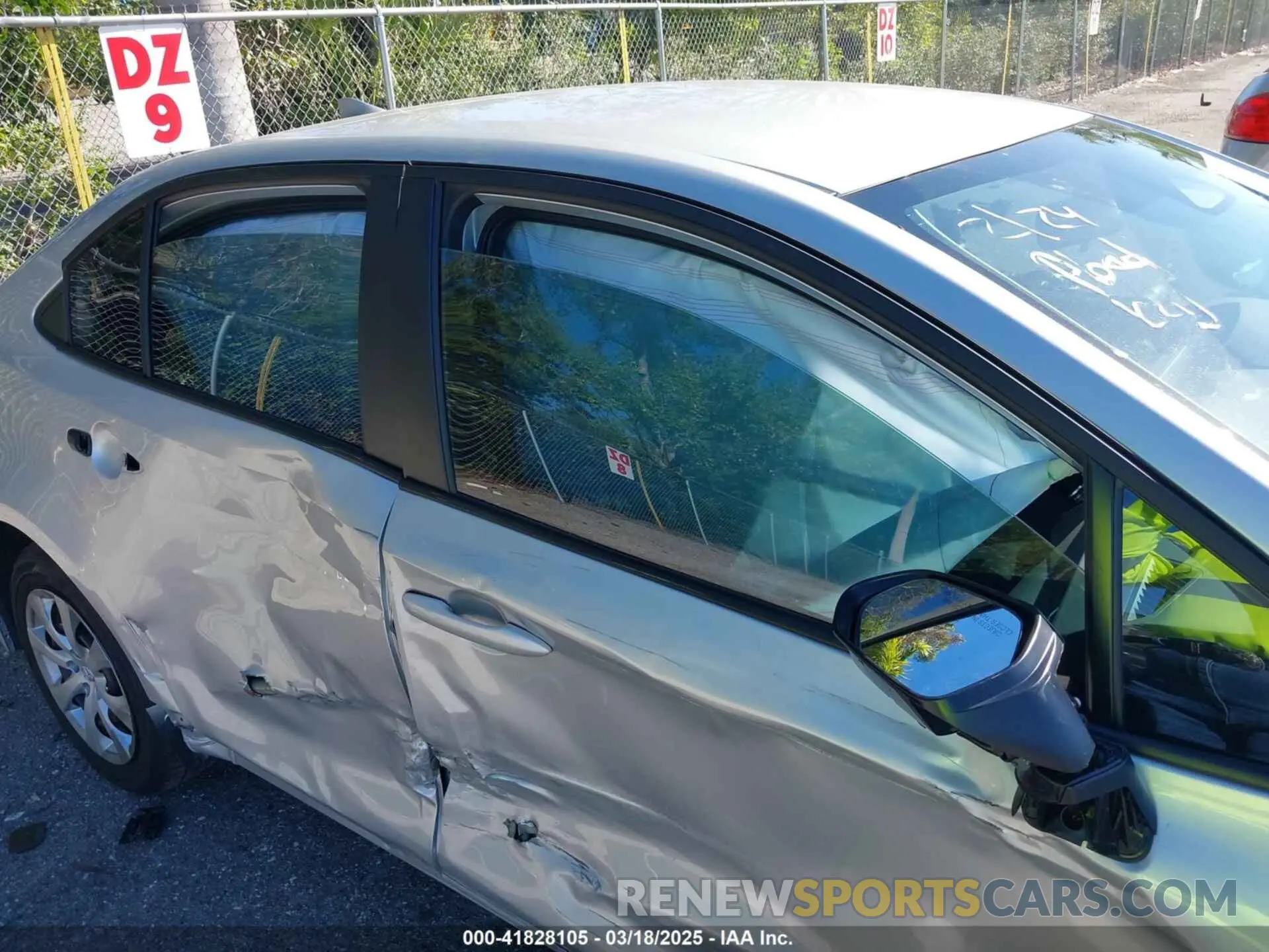19 fotografías del automóvil dañado 5YFB4MDE9SP240814 TOYOTA COROLLA 2025
