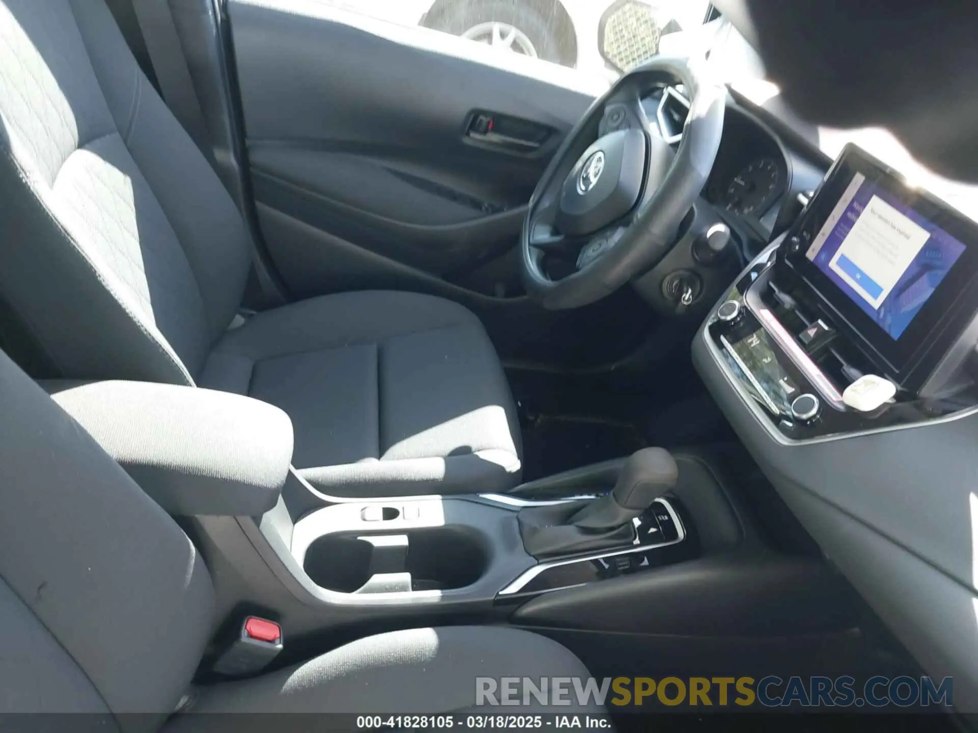 5 fotografías del automóvil dañado 5YFB4MDE9SP240814 TOYOTA COROLLA 2025