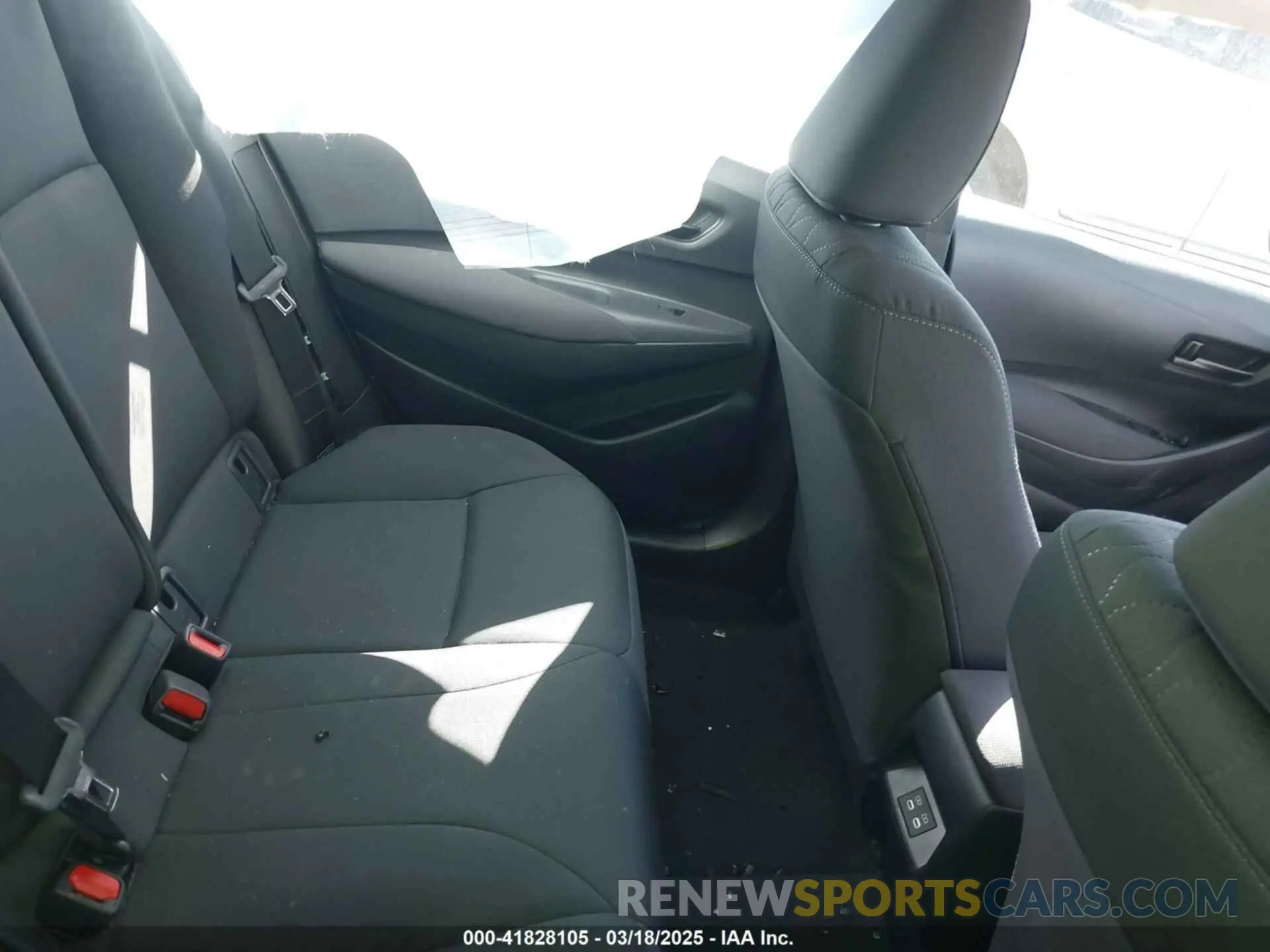 8 fotografías del automóvil dañado 5YFB4MDE9SP240814 TOYOTA COROLLA 2025