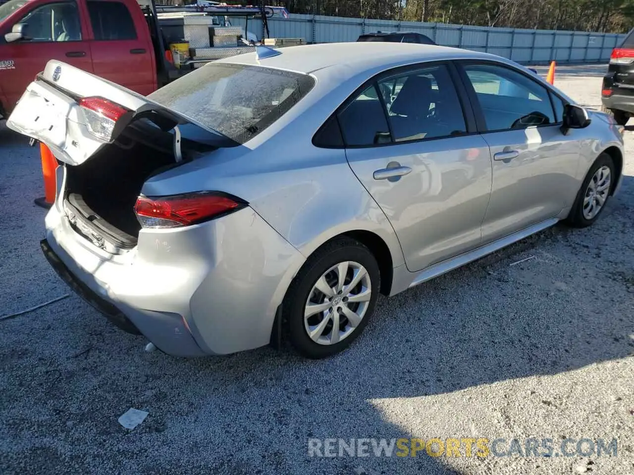 3 fotografías del automóvil dañado 5YFB4MDE9SP244913 TOYOTA COROLLA 2025