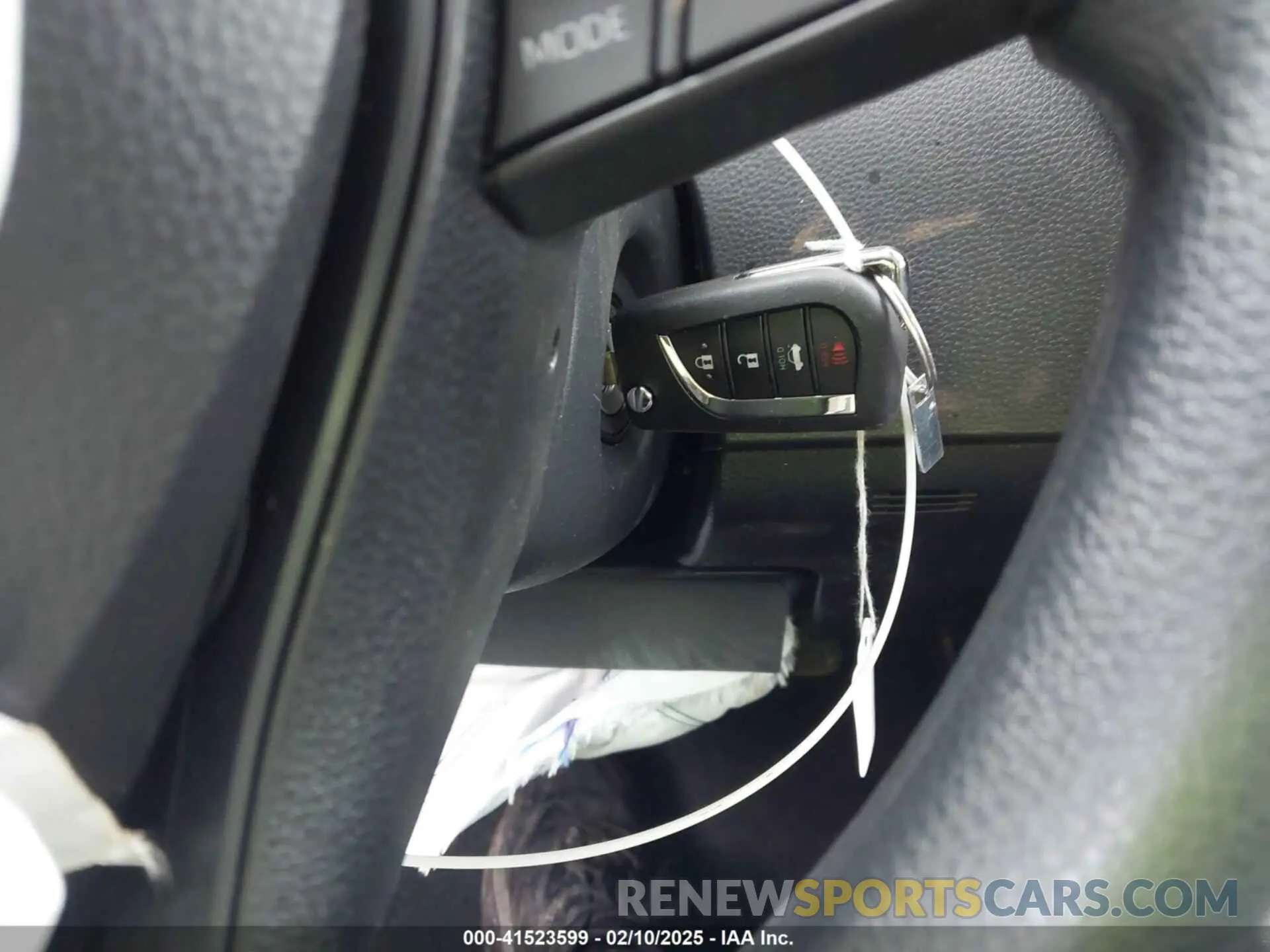 11 fotografías del automóvil dañado 5YFB4MDE9SP246466 TOYOTA COROLLA 2025