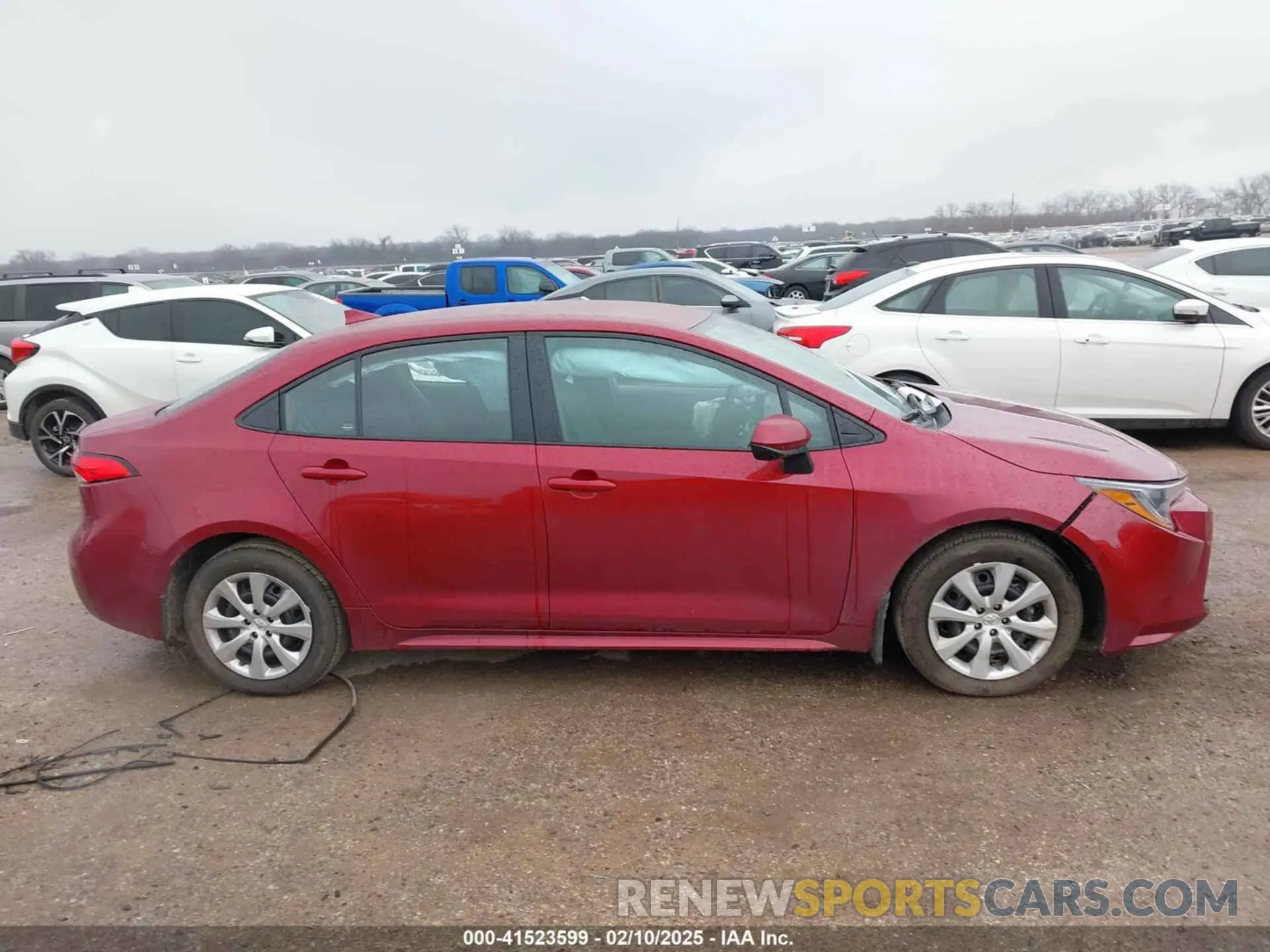 13 fotografías del automóvil dañado 5YFB4MDE9SP246466 TOYOTA COROLLA 2025