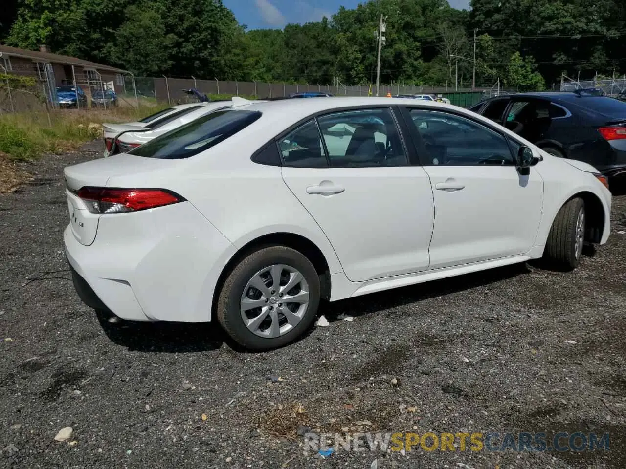 3 fotografías del automóvil dañado 5YFB4MDE9SP246841 TOYOTA COROLLA 2025