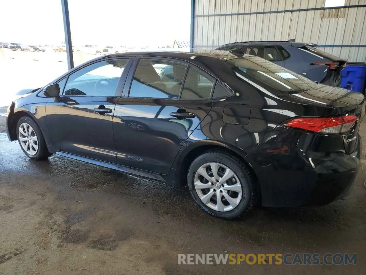 2 fotografías del automóvil dañado 5YFB4MDE9SP259623 TOYOTA COROLLA 2025