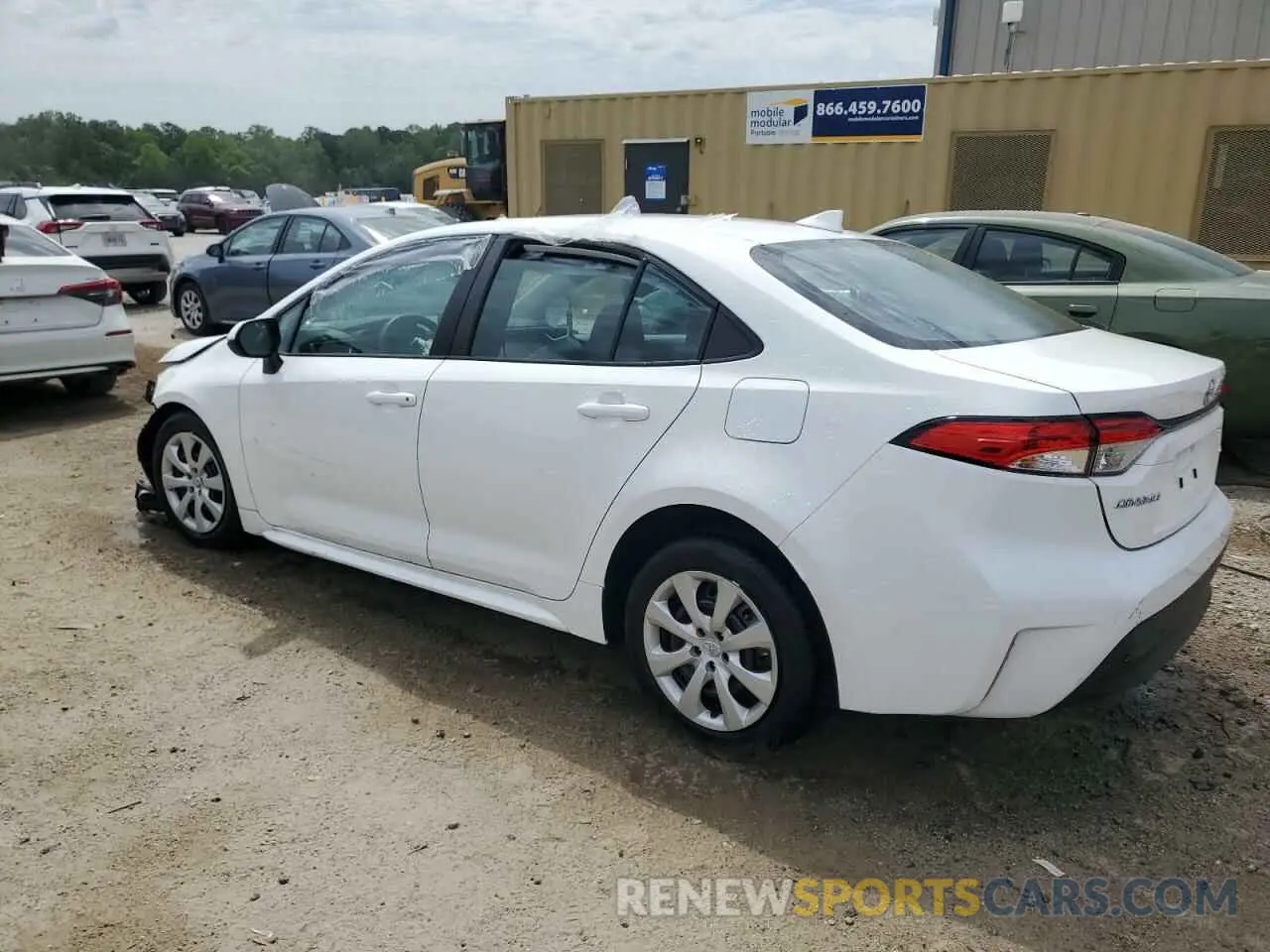 2 fotografías del automóvil dañado 5YFB4MDE9SP268922 TOYOTA COROLLA 2025
