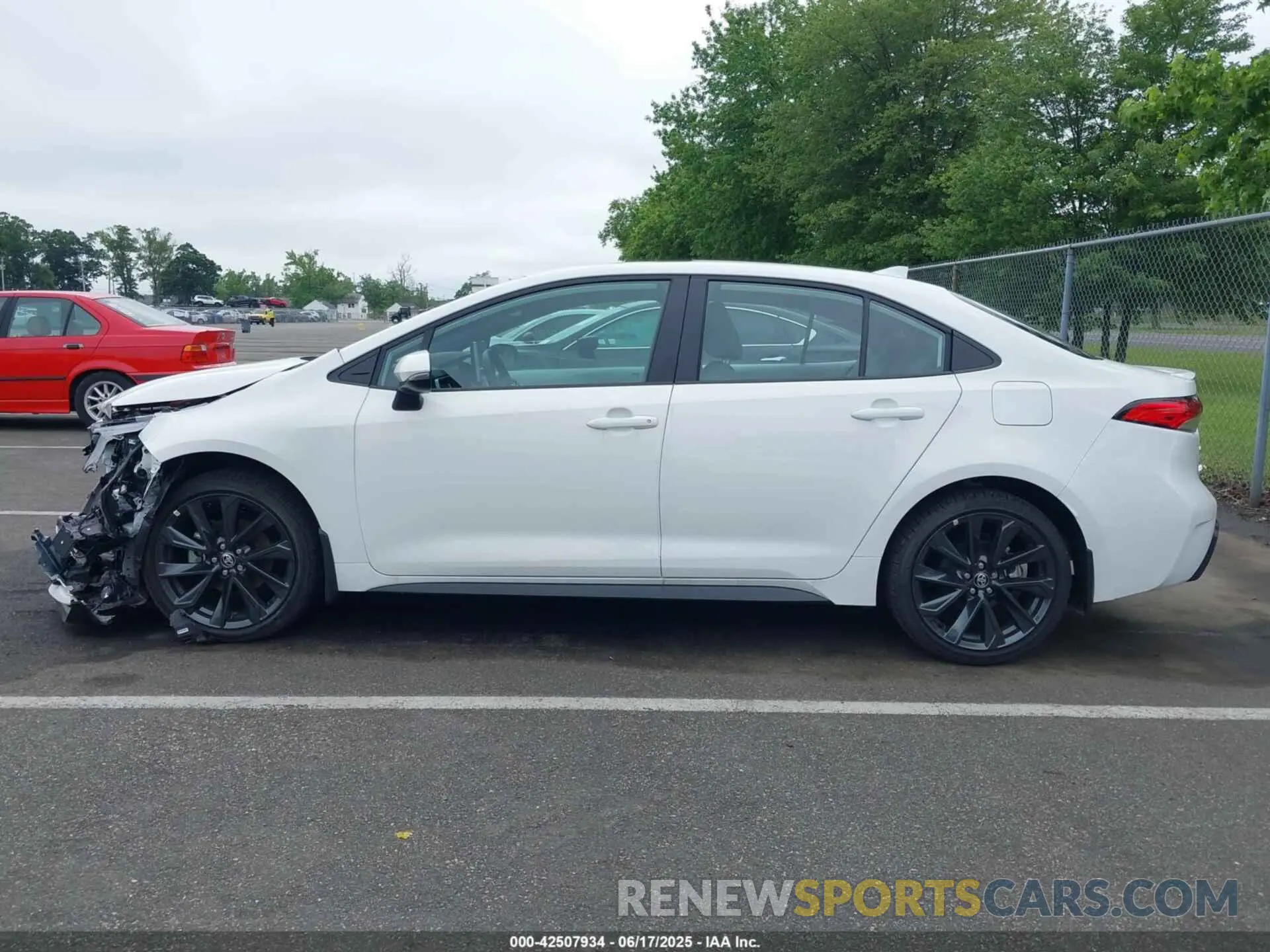 14 fotografías del automóvil dañado 5YFP4MCE9SP219338 TOYOTA COROLLA 2025