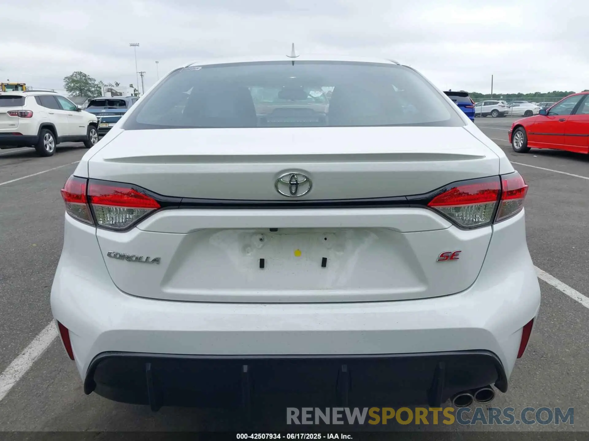 16 fotografías del automóvil dañado 5YFP4MCE9SP219338 TOYOTA COROLLA 2025