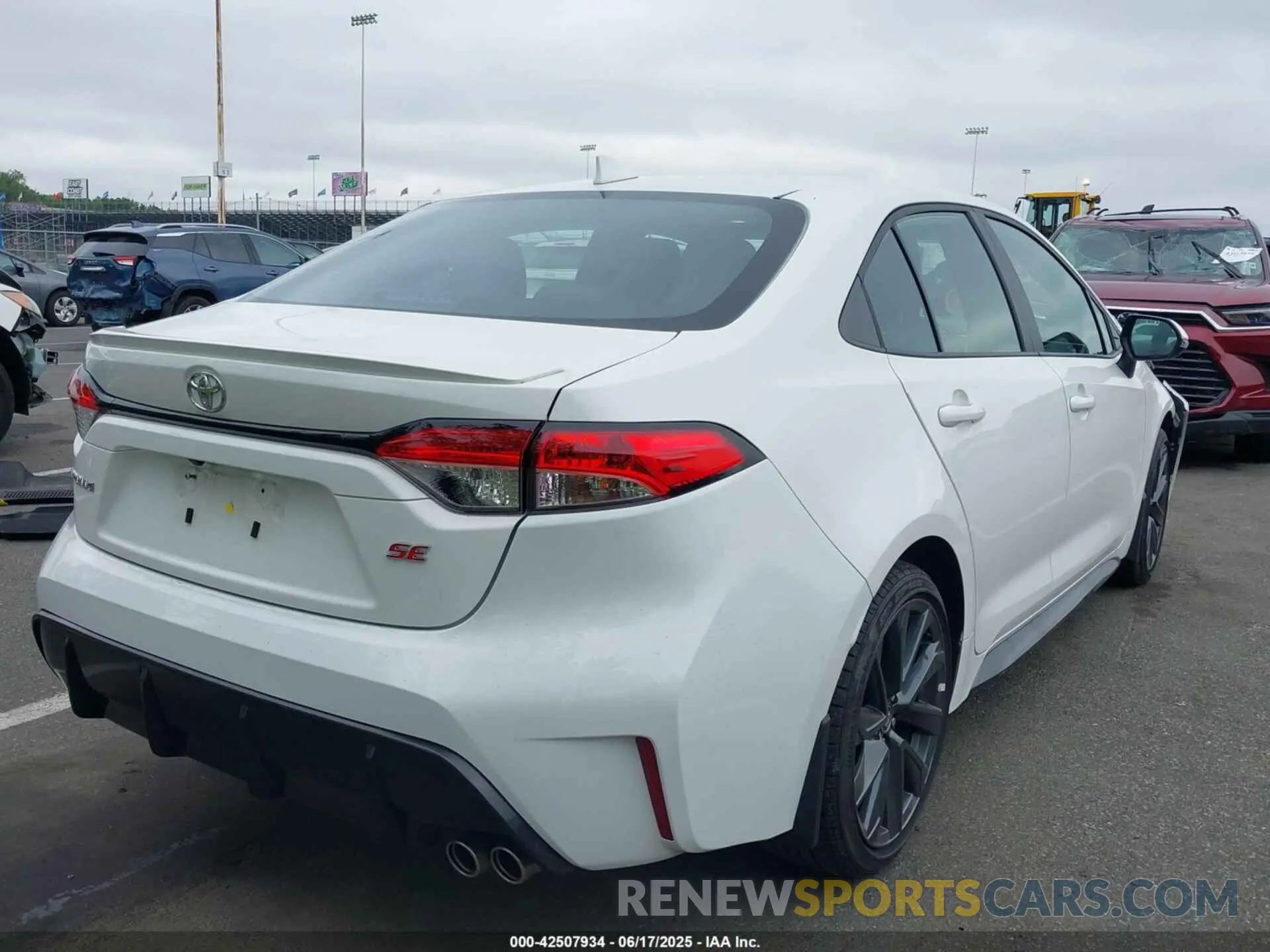 4 fotografías del automóvil dañado 5YFP4MCE9SP219338 TOYOTA COROLLA 2025