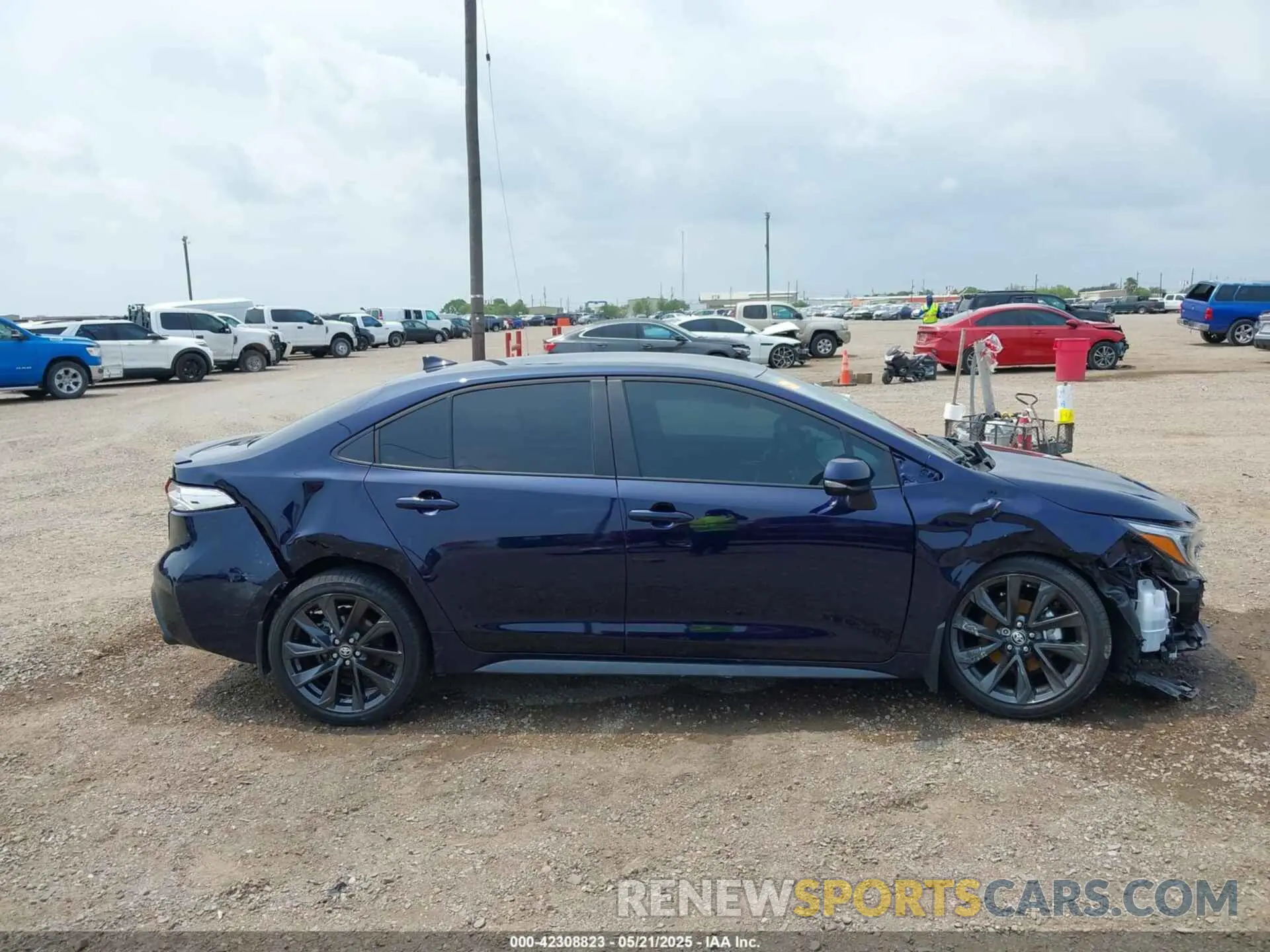 13 fotografías del automóvil dañado 5YFS4MCE1SP233096 TOYOTA COROLLA 2025