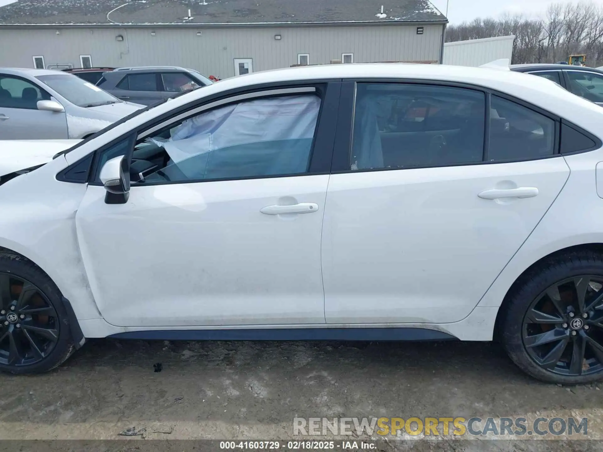 13 fotografías del automóvil dañado 5YFS4MCE3SP219989 TOYOTA COROLLA 2025