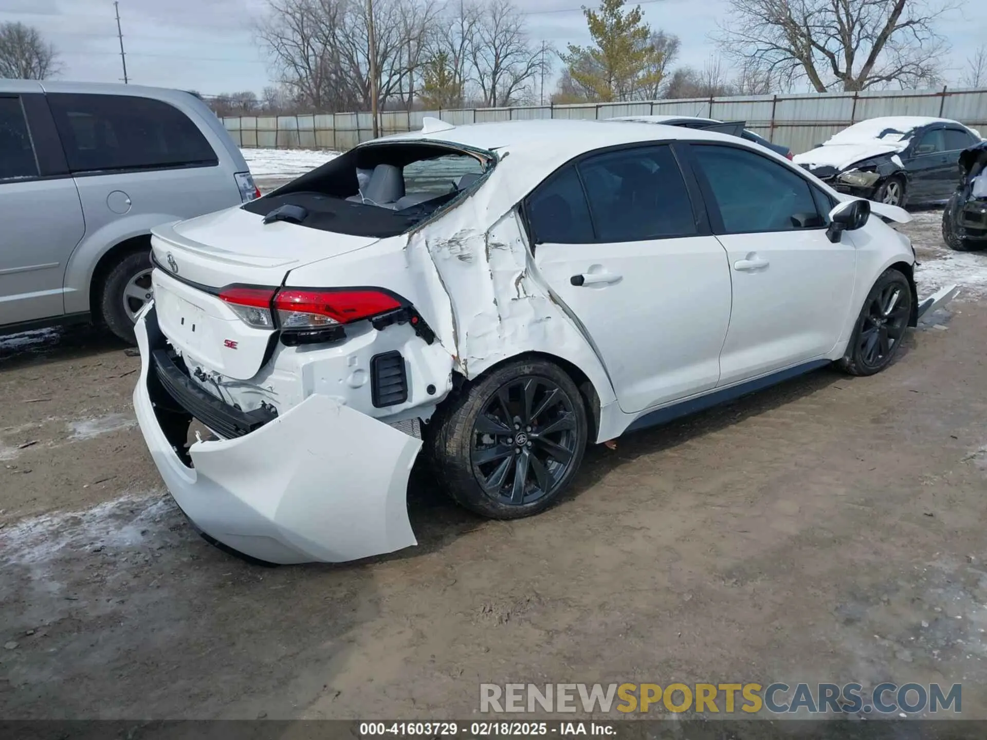 4 fotografías del automóvil dañado 5YFS4MCE3SP219989 TOYOTA COROLLA 2025