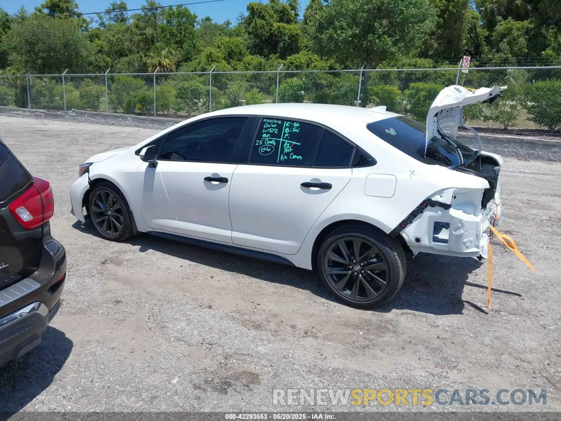 14 fotografías del automóvil dañado 5YFS4MCE3SP223699 TOYOTA COROLLA 2025